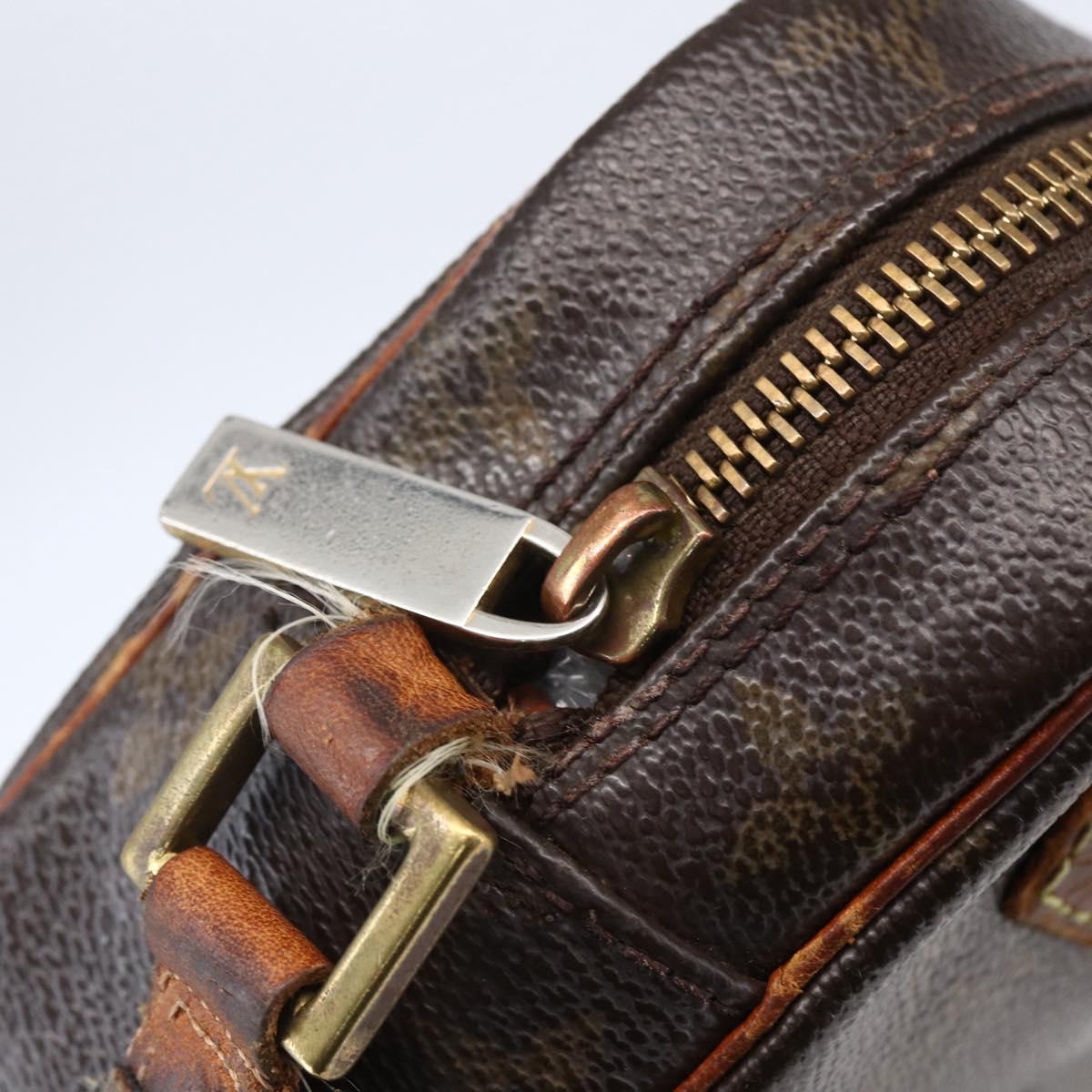 LOUIS VUITTON Monogram Pochette Cite Umhängetasche