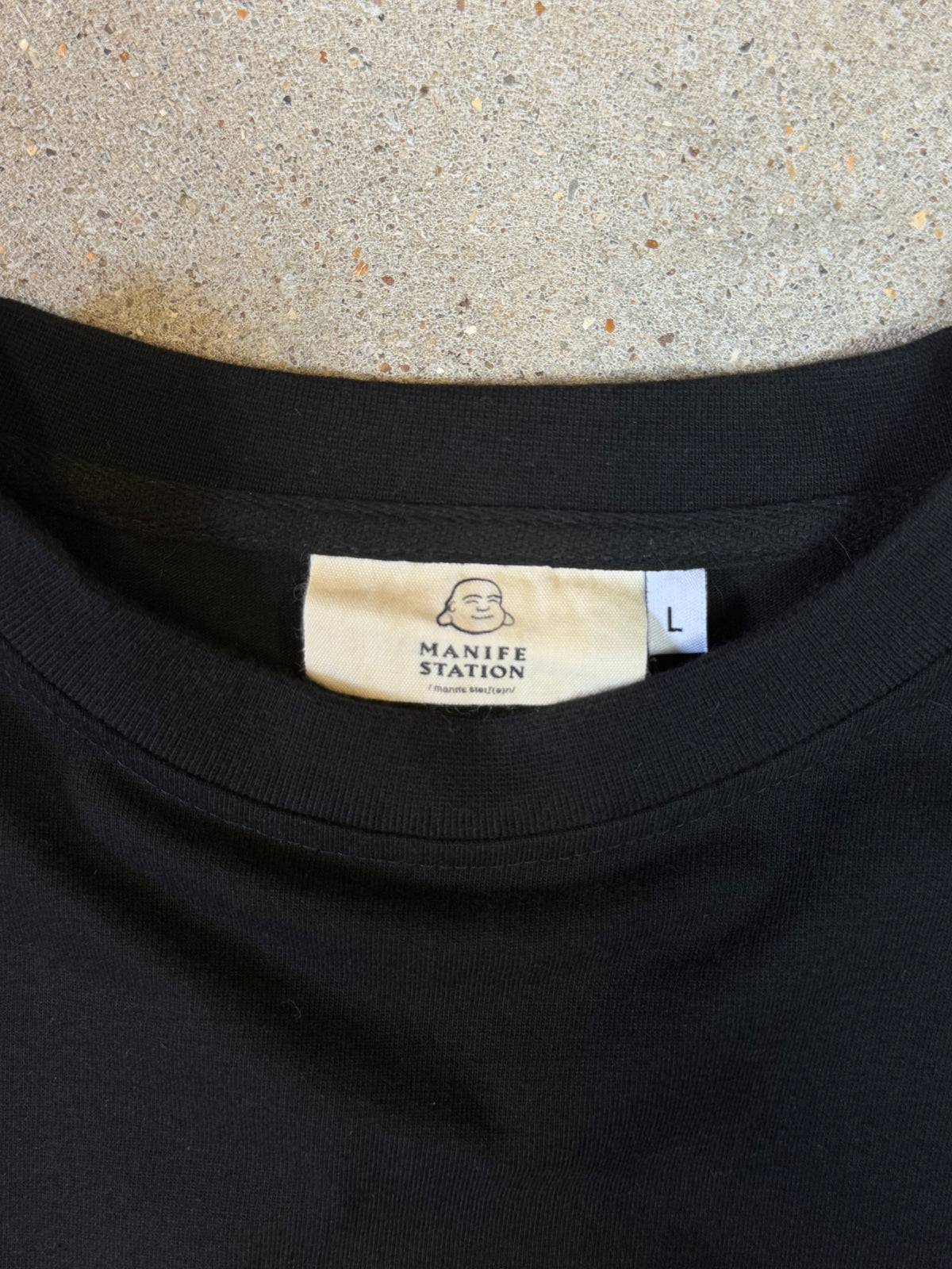 Schwarz/Weißes Manifestation Heavyweight Boxy Statement T-Shirt (hergestellt in NL 🇳🇱)