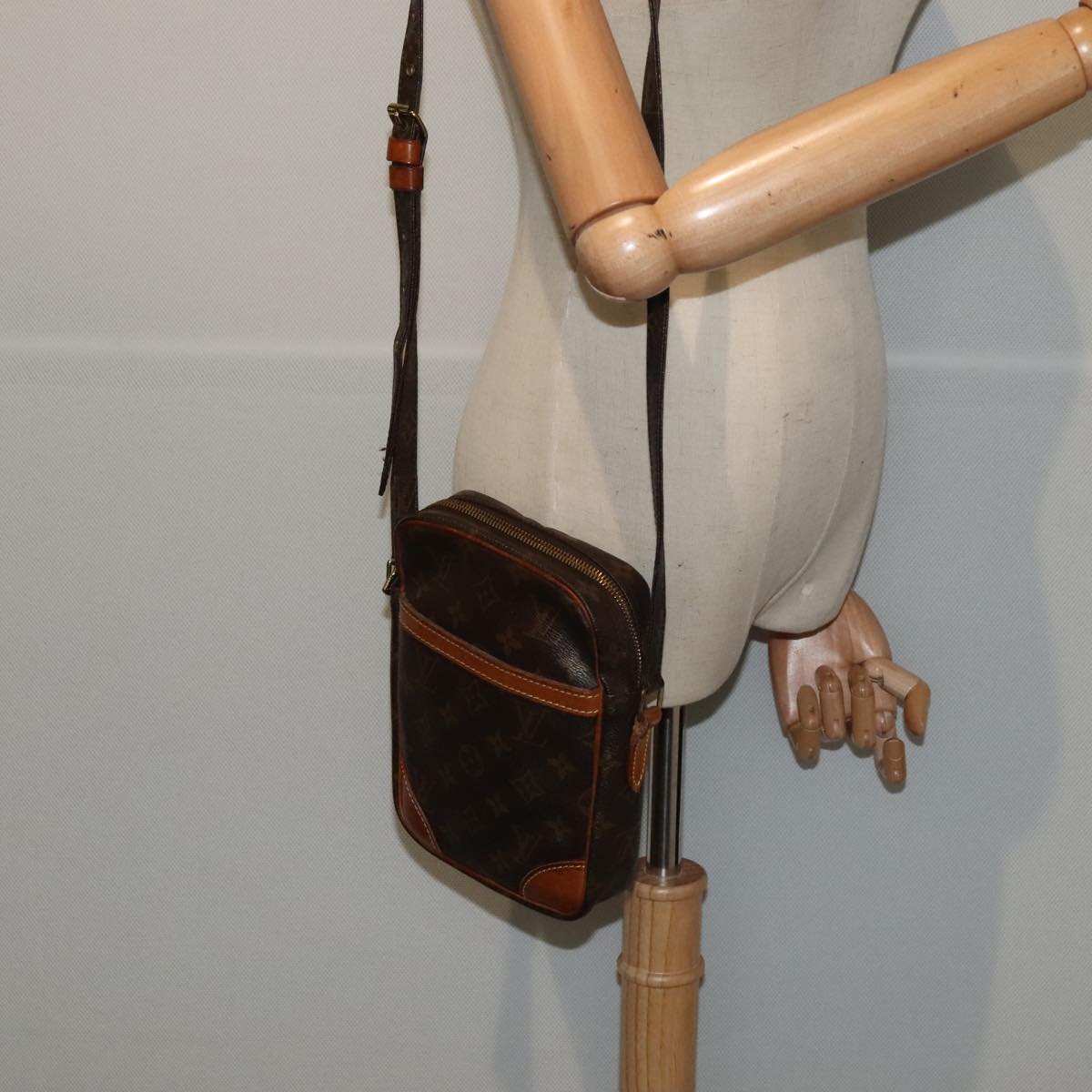 LOUIS VUITTON Monogram Danube Schultertasche