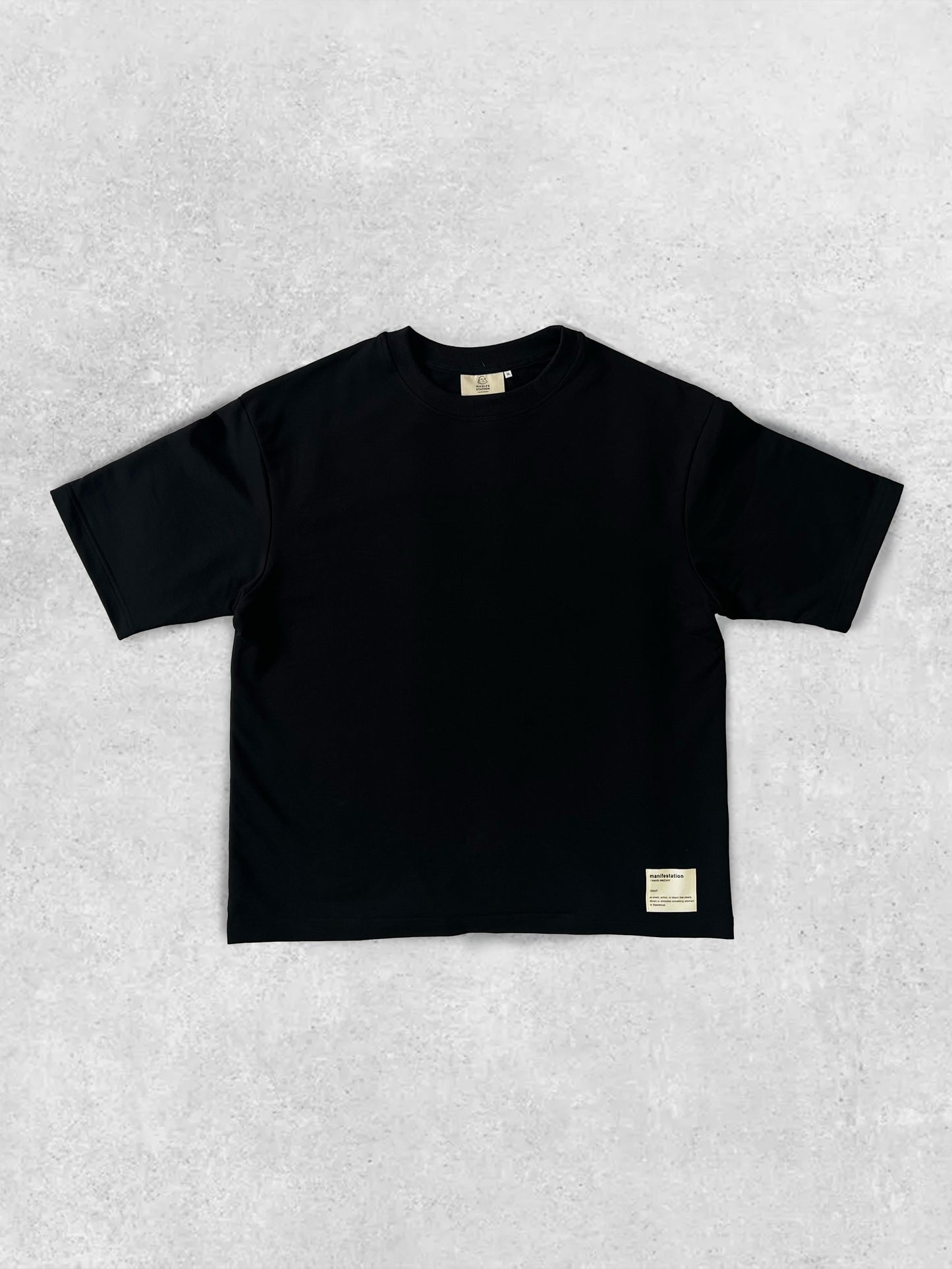 Schwarz/Weißes Manifestation Heavyweight Boxy Statement T-Shirt (hergestellt in NL 🇳🇱)