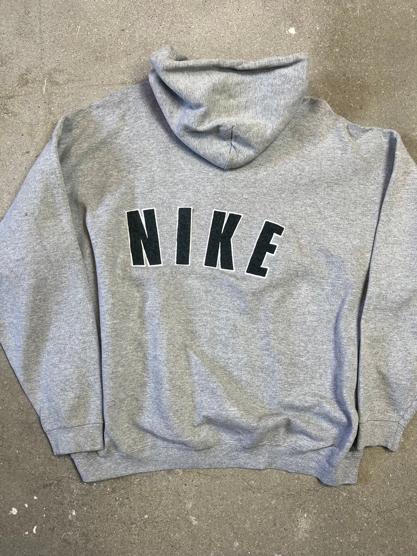 Grey Rare 1990s Nike Centre Swoosh x Spell out back-hit (Made in USA) (XL)