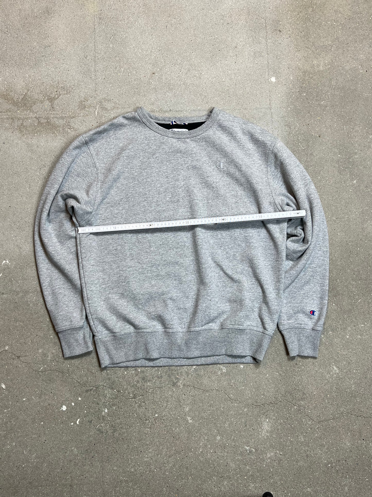 GREY VINTAGE CHAMPION SWEATSHIRT