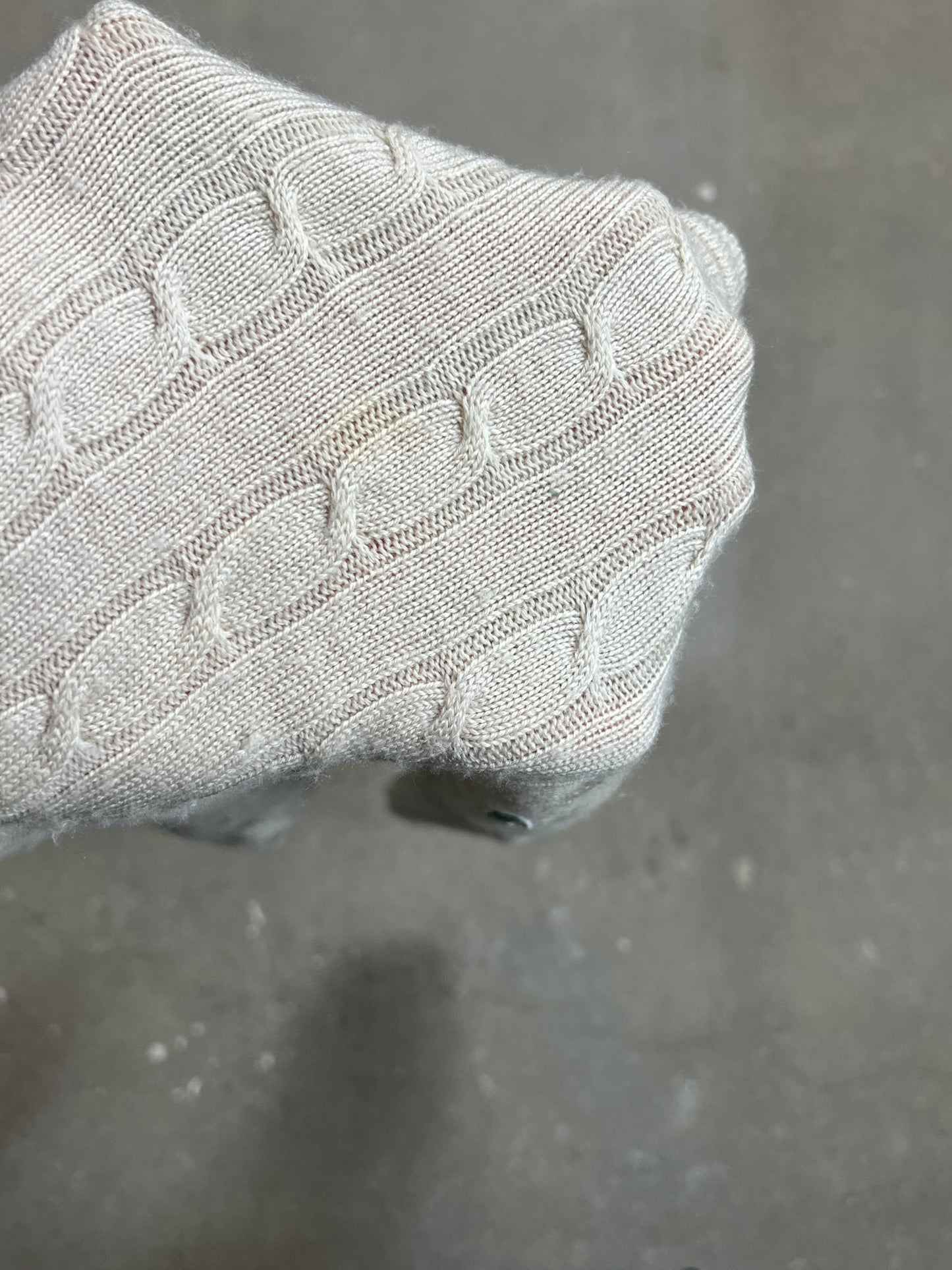 CRÉME/BEIGE VINTAGE LACOSTE LOGO CABLE KNIT (5 / Medium)