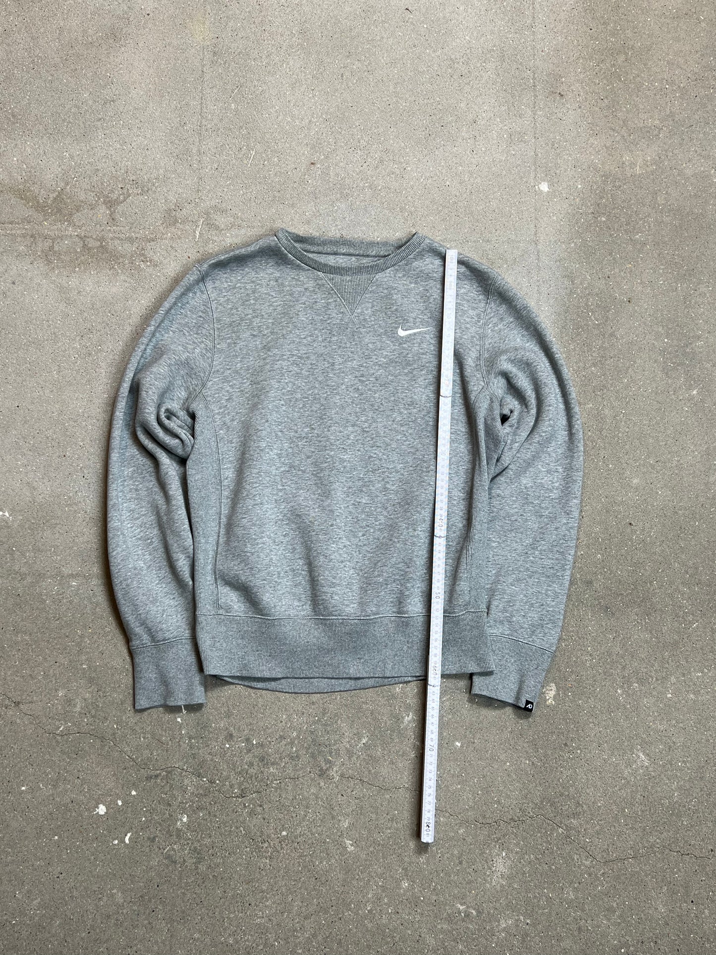 GREY VINTAGE NIKE MINI-SWOOSH SWEATSHIRT (SMALL)
