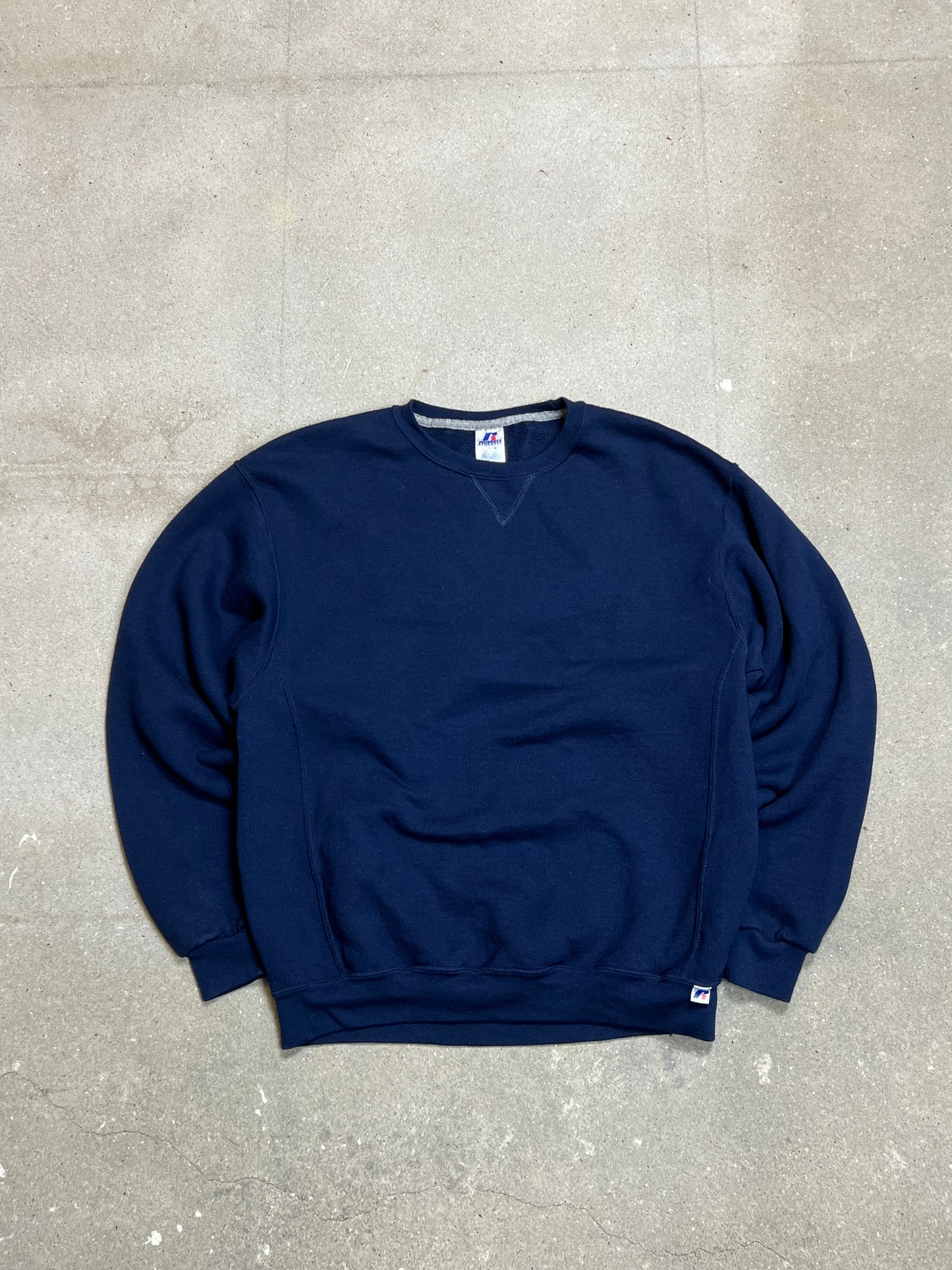NAVY VINTAGE RUSSEL ATHLETICS BLANK SWEATSHIRT (Large)