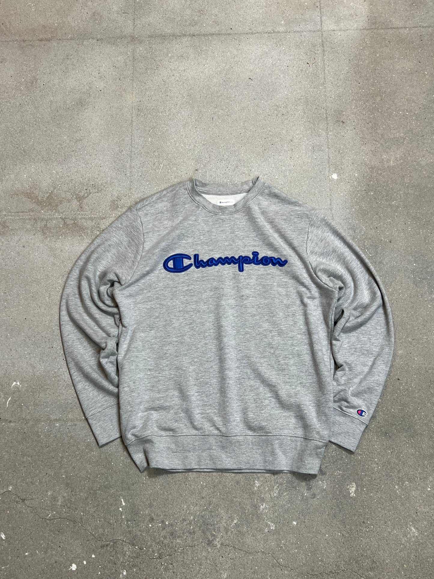 GREY VINTAGE CHAMPION SPELLOUT SWEATSHIRT (Medium)