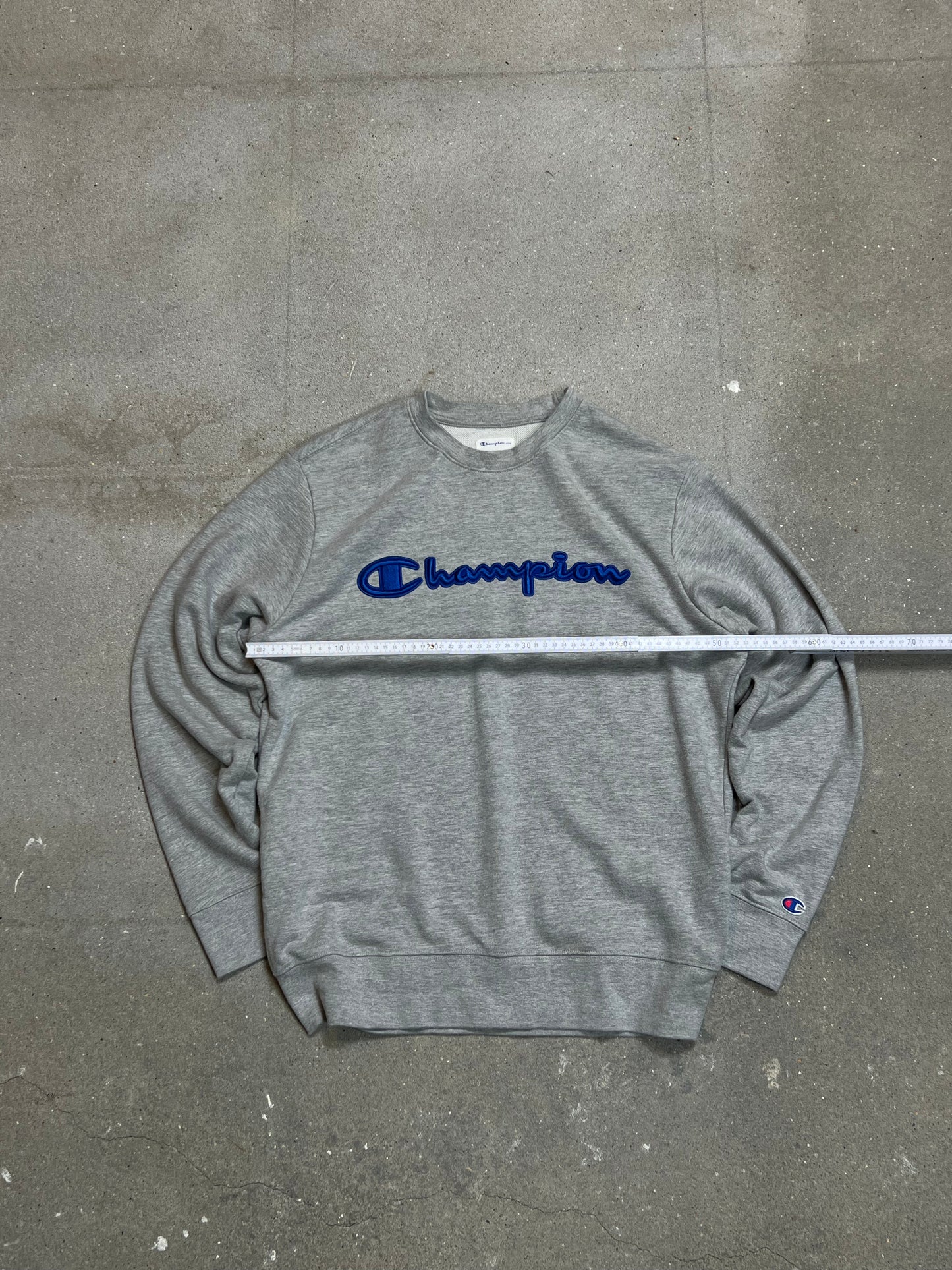 GREY VINTAGE CHAMPION SPELLOUT SWEATSHIRT (Medium)