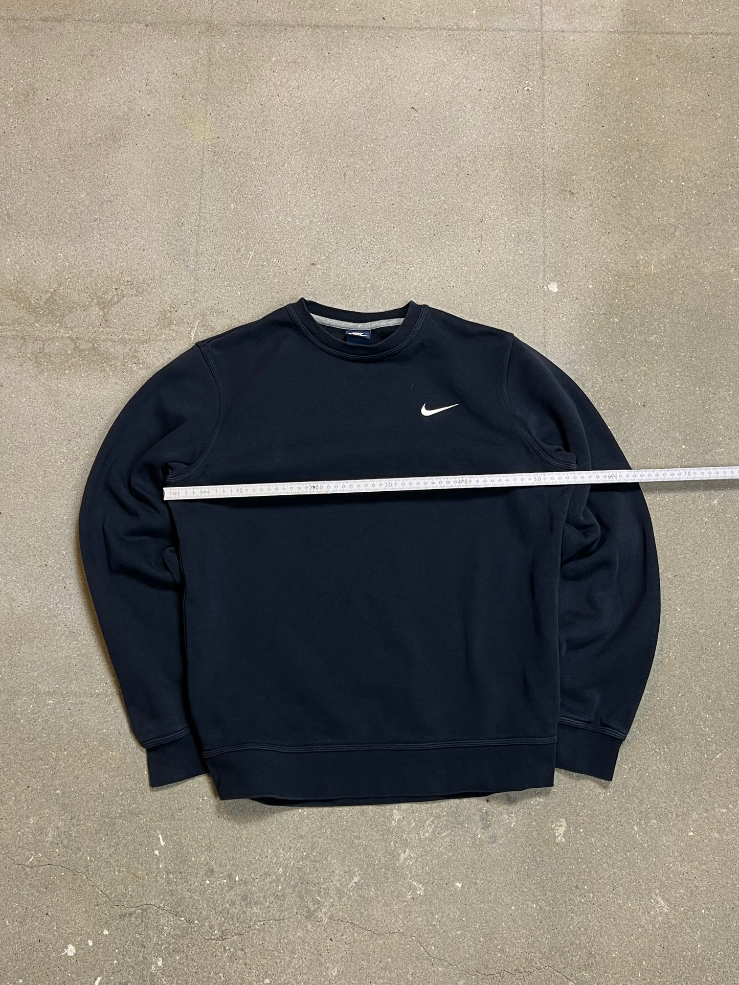 DARK NAVY VINTAGE NIKE SWEATSHIRT (Medium)