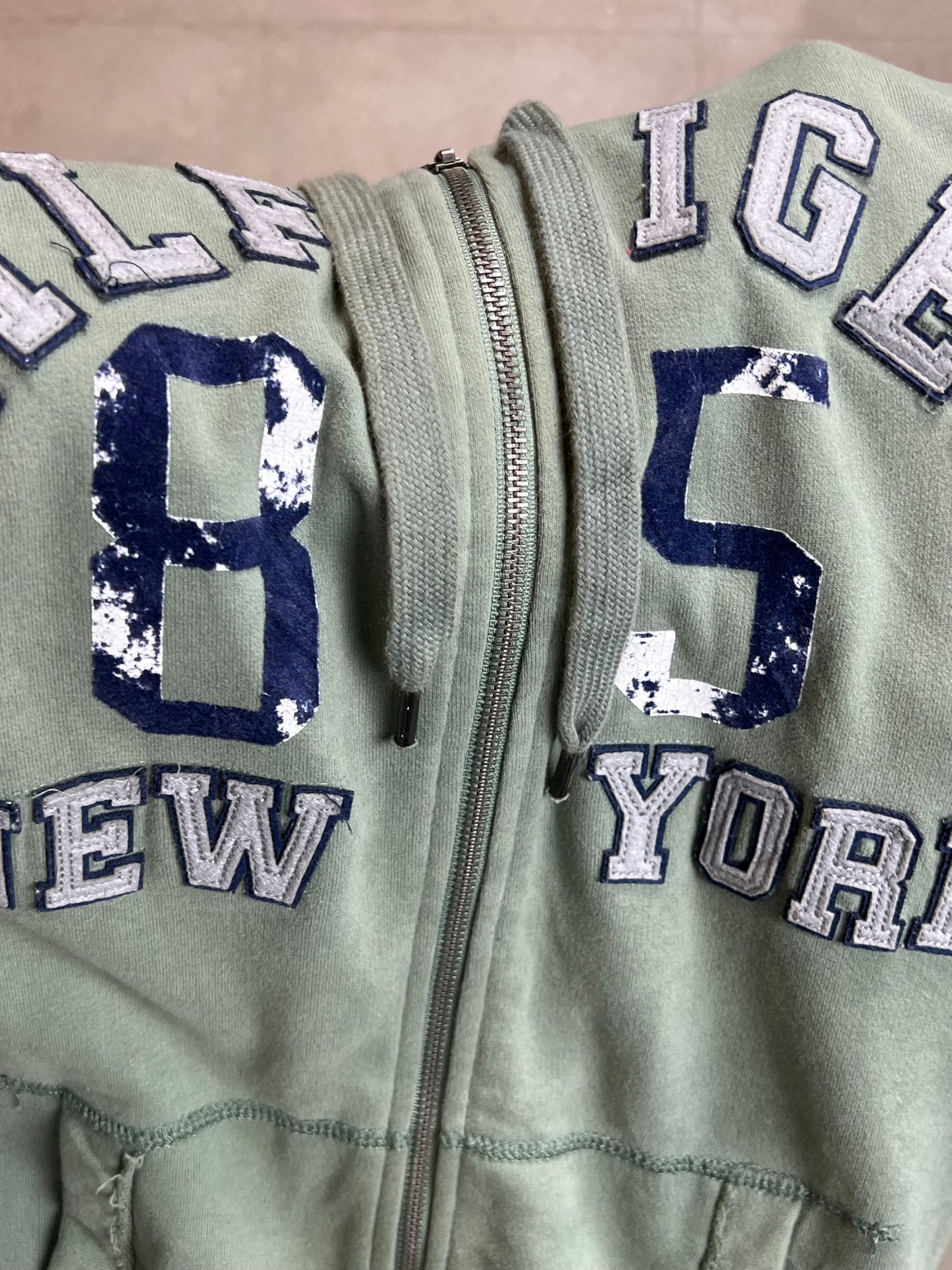 SAGE VINTAGE TOMMY HILFIGER ZIP HOODIE (Medium)