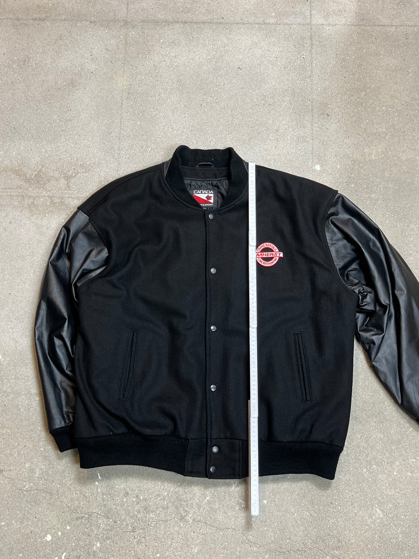 BLACK VARSITY JACKET UNBRANDED (XXL)