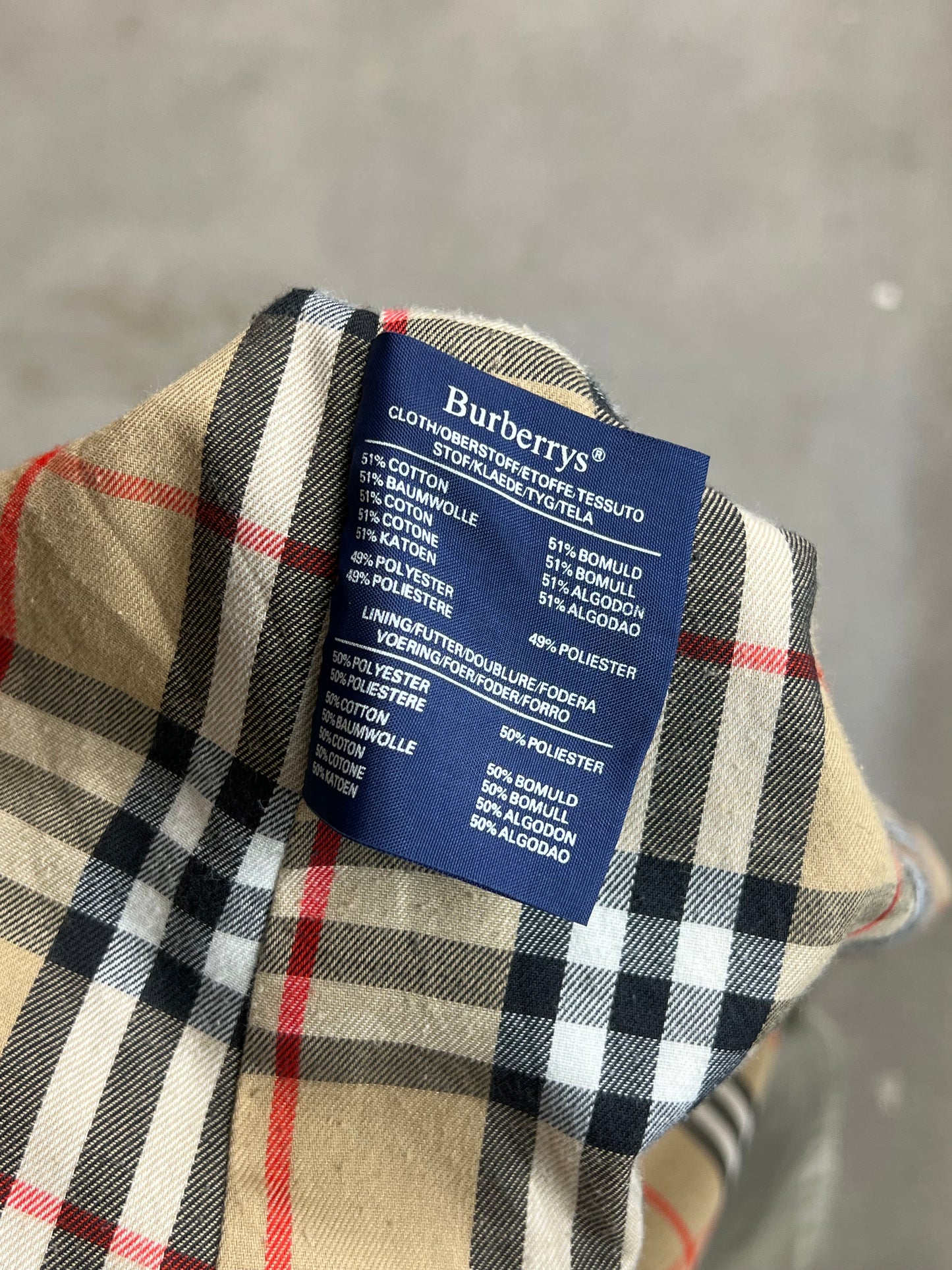 KHAKI VINTAGE BURBERRY COAT (Medium)