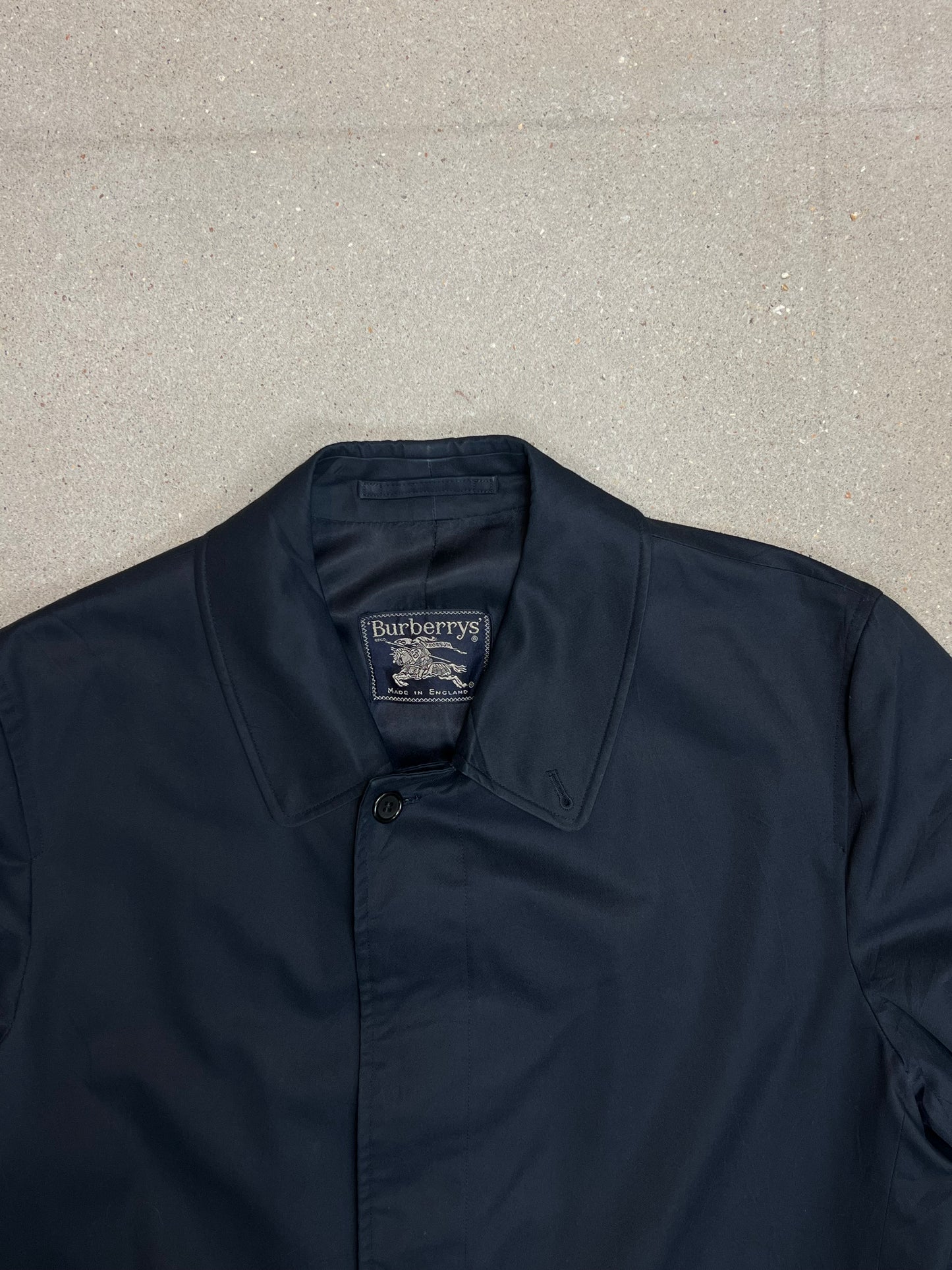 DARK NAVY VINTAGE BURBERRY COAT (Medium)