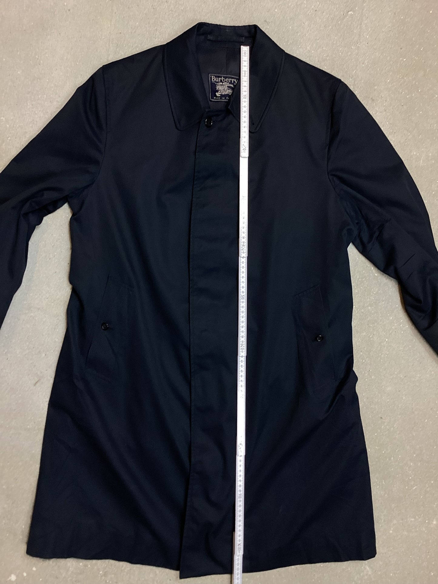 DARK NAVY VINTAGE BURBERRY COAT (Medium)