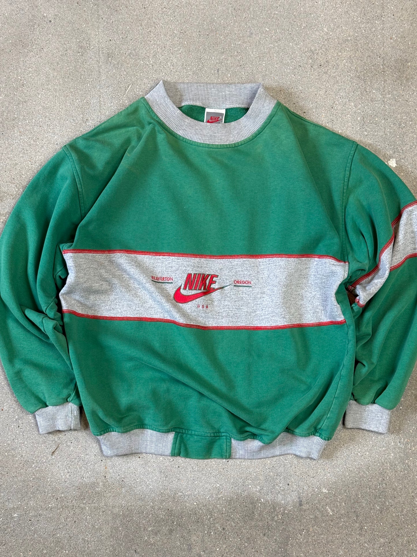 MARINEBLAUE VINTAGE-NIKE-JACKE (KLEIN)