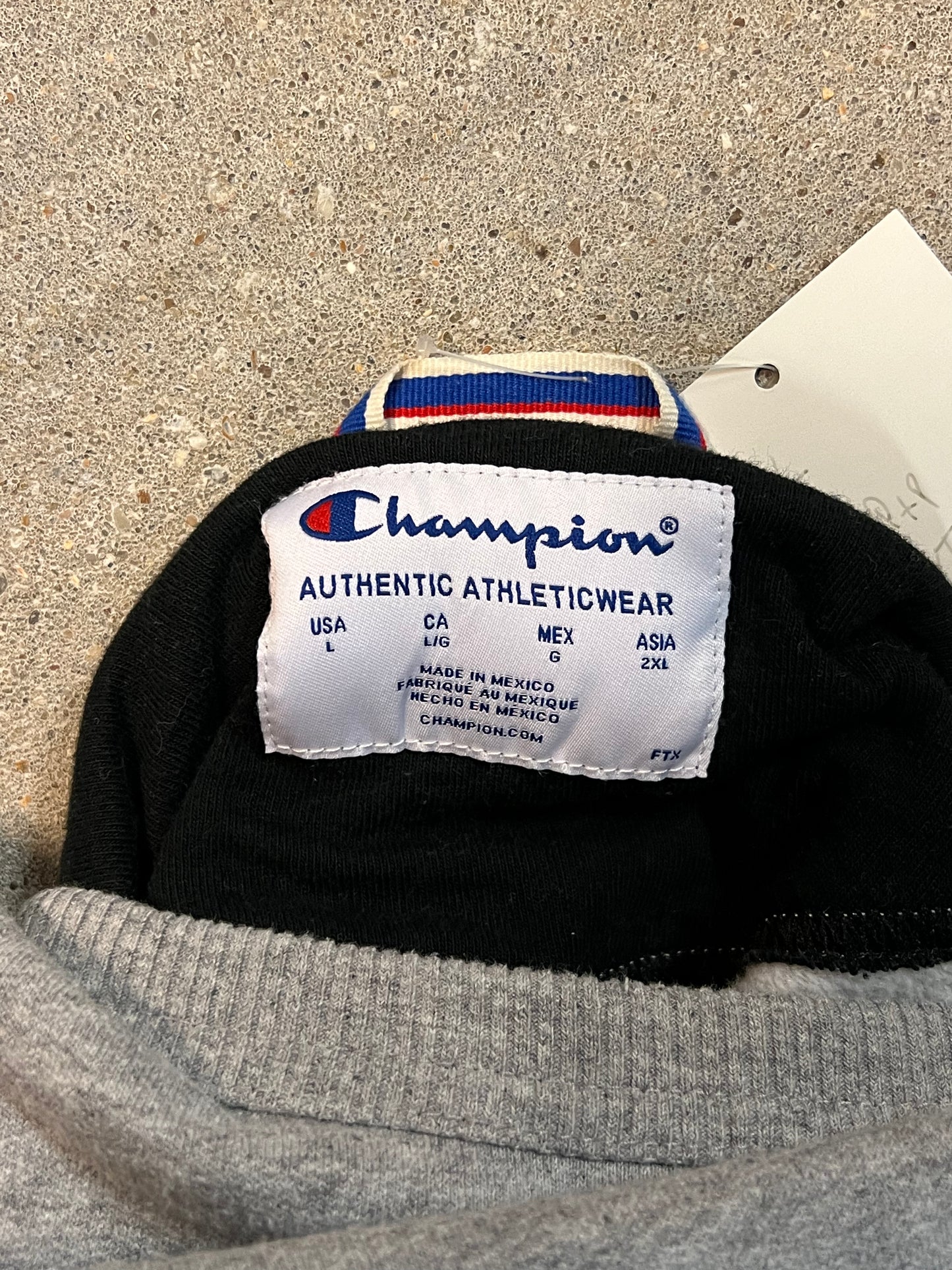 GREY VINTAGE CHAMPION SWEATSHIRT