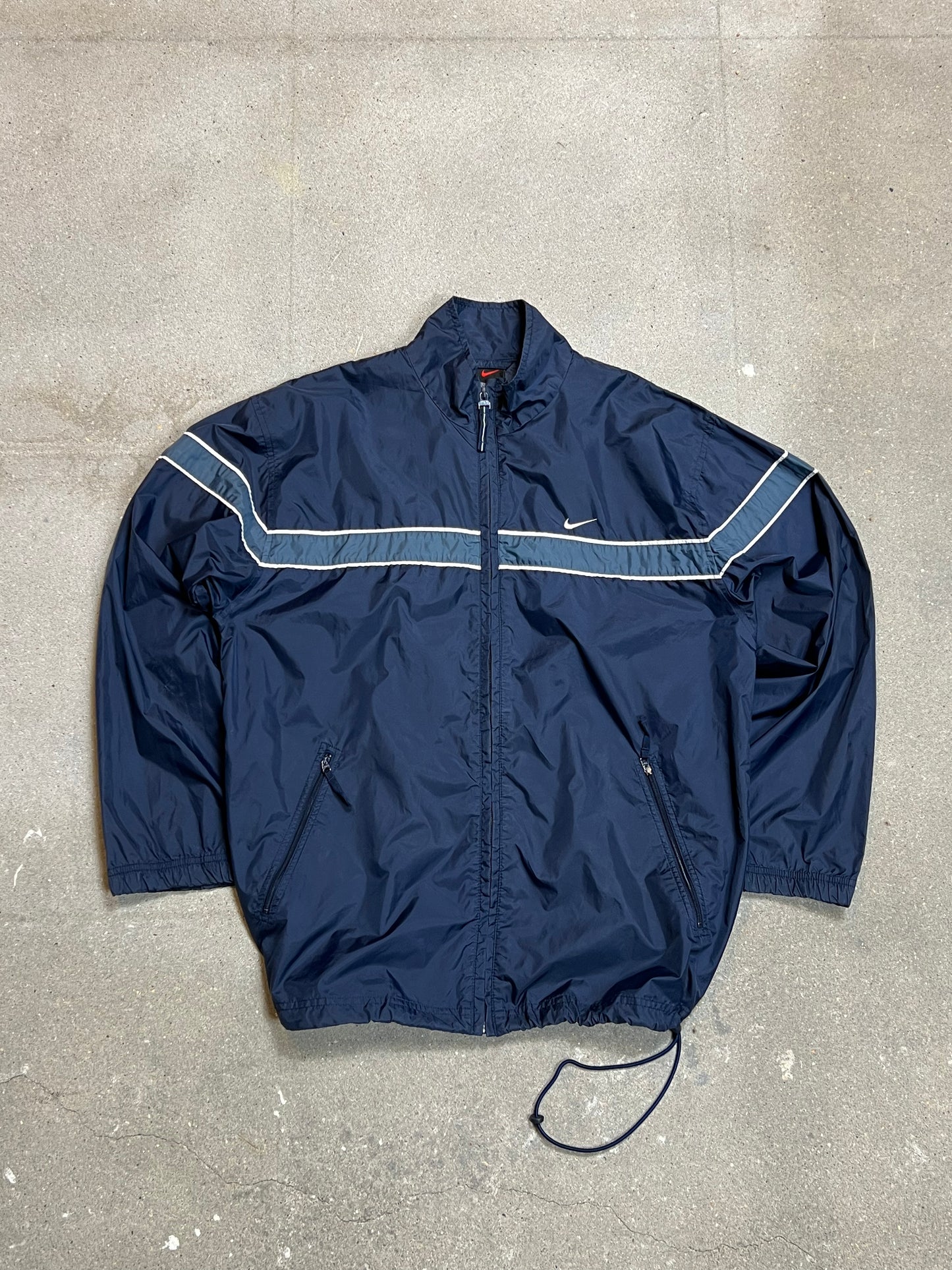 MARINEBLAUE VINTAGE-NIKE-JACKE (KLEIN)