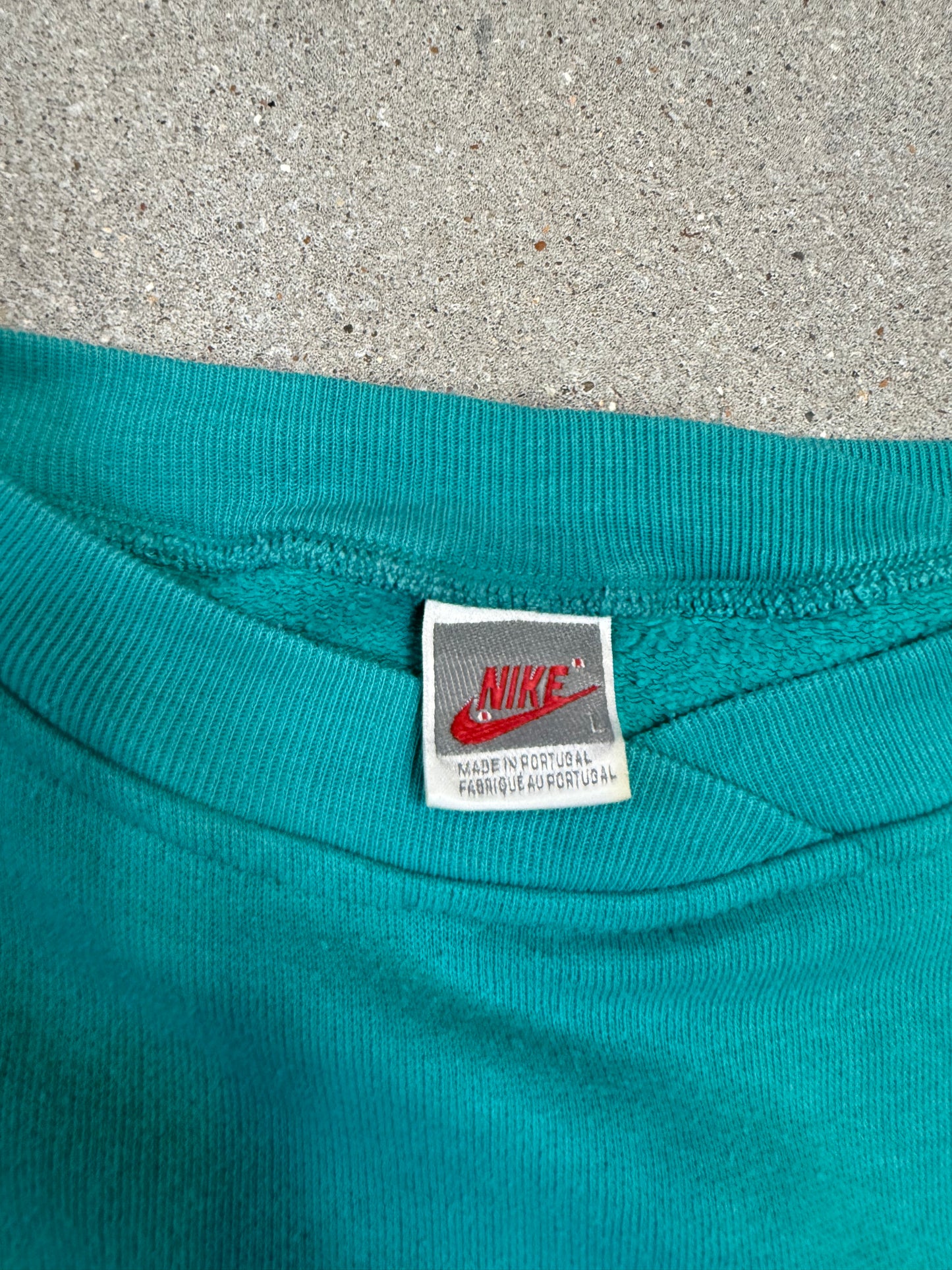 MARINEBLAUE VINTAGE-NIKE-JACKE (KLEIN)