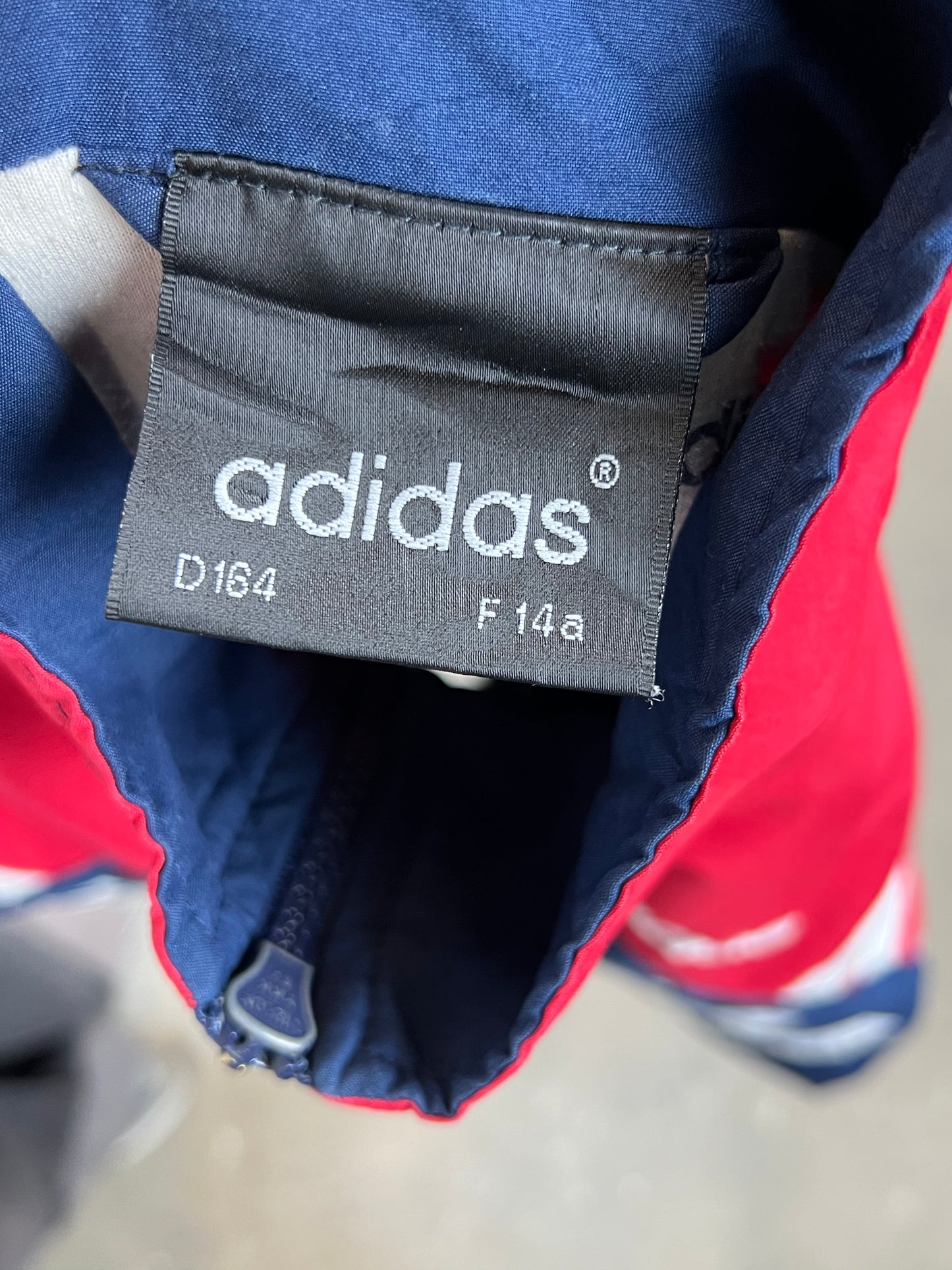 DARK NAVY RED VINTAGE ADIDAS 90S SPORT ZIP JACKET (LARGE)