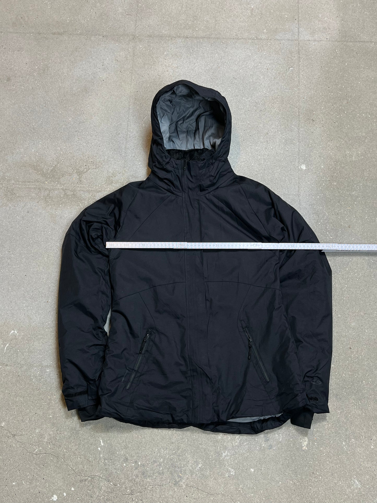 BLACK VINTAGE CHAMPION JACKET (SMALL)