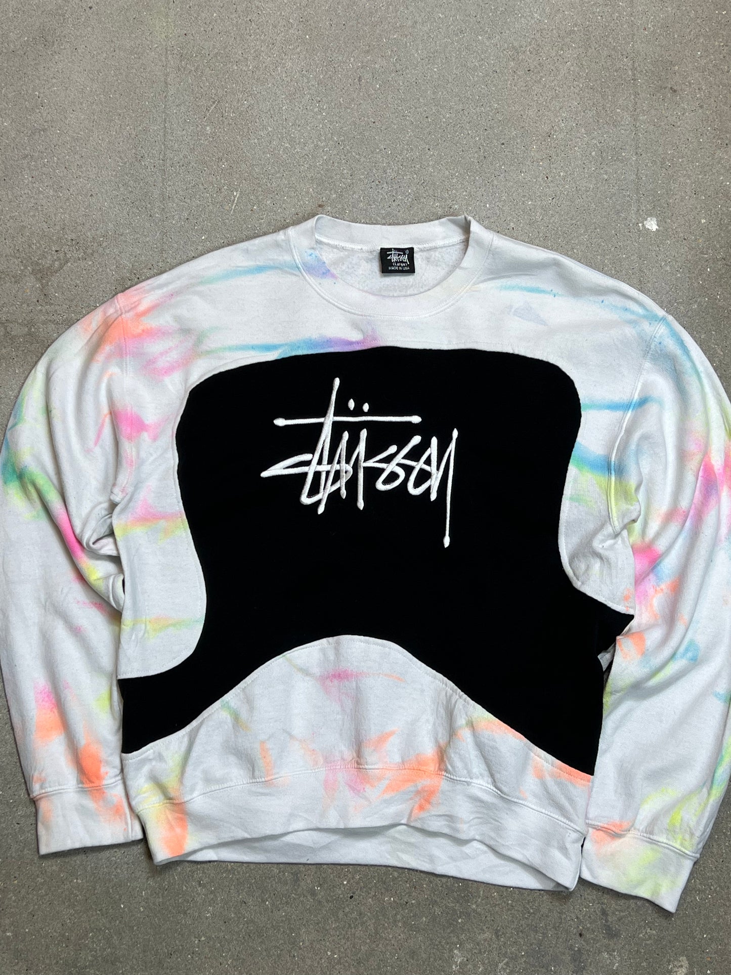 STUSSY VINTAGE RENEWED UPCYCLED SWEATSHIRT (MEDIUM)