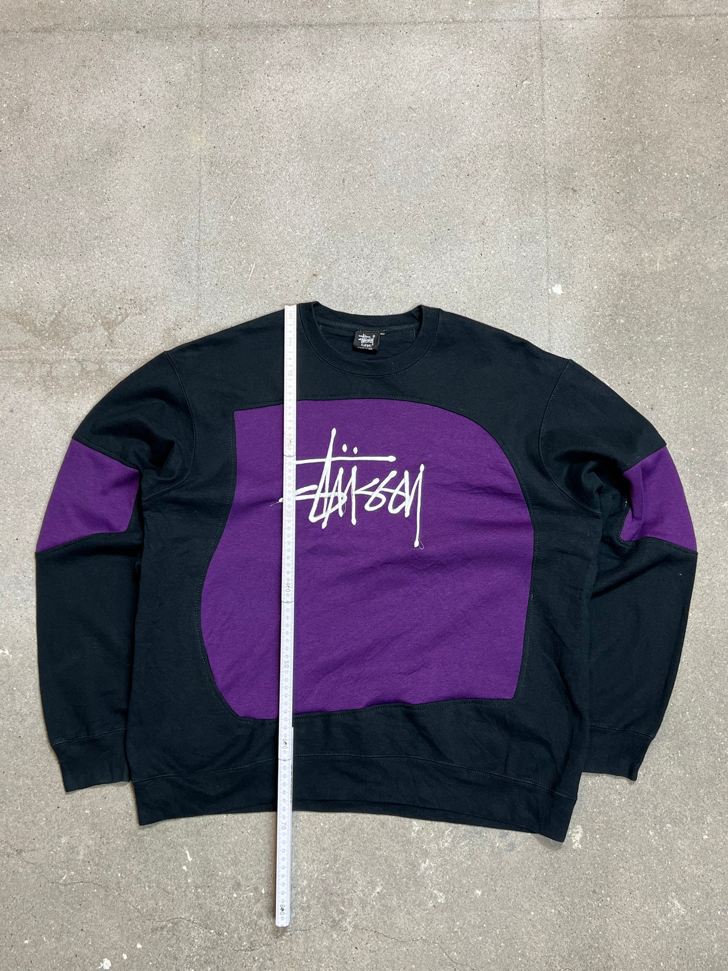 STUSSY VINTAGE RENEWED UPCYCLED SWEATSHIRT (XL)