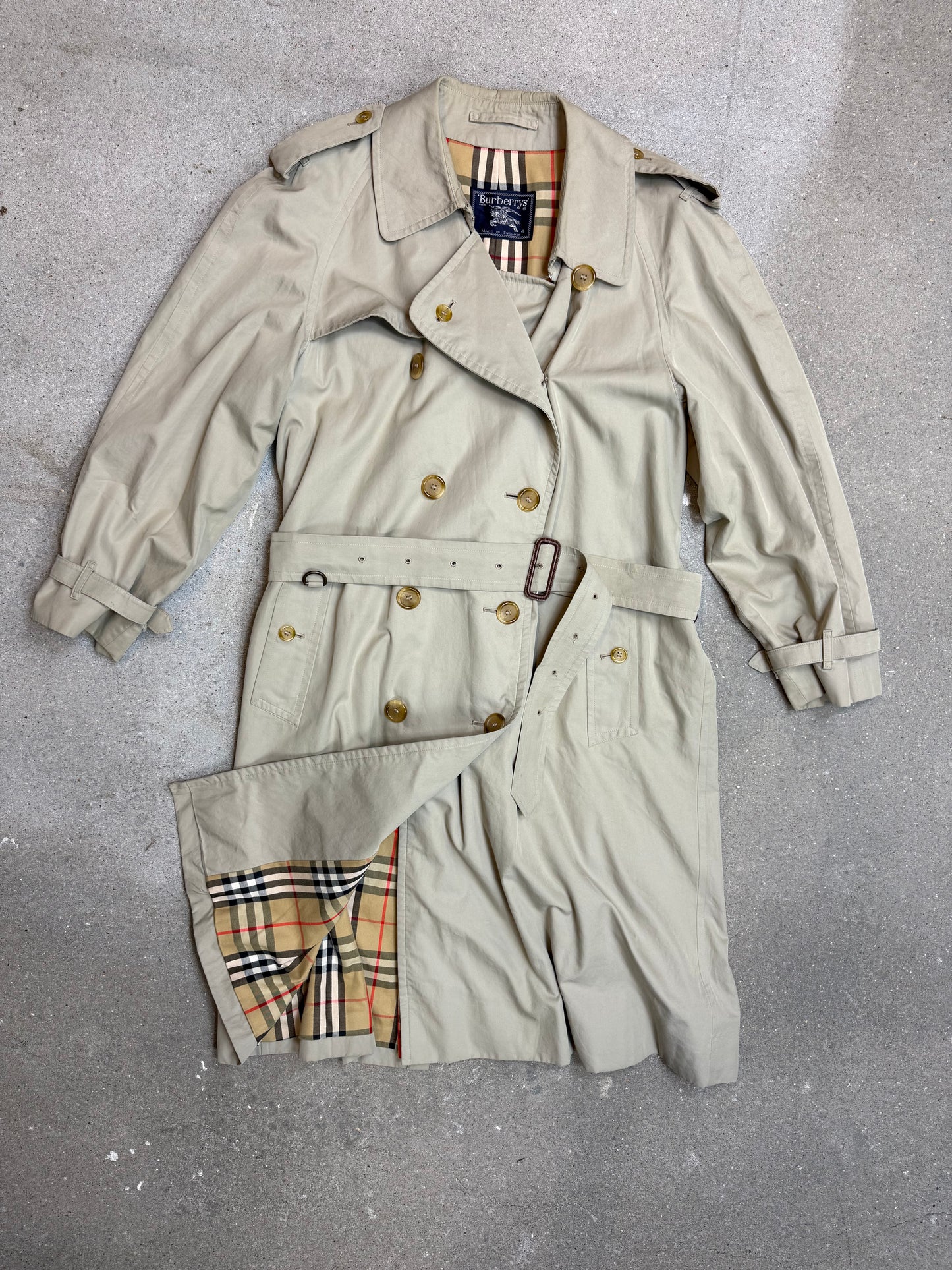 KHAKI VINTAGE BURBERRY MANTEL (Mittel)