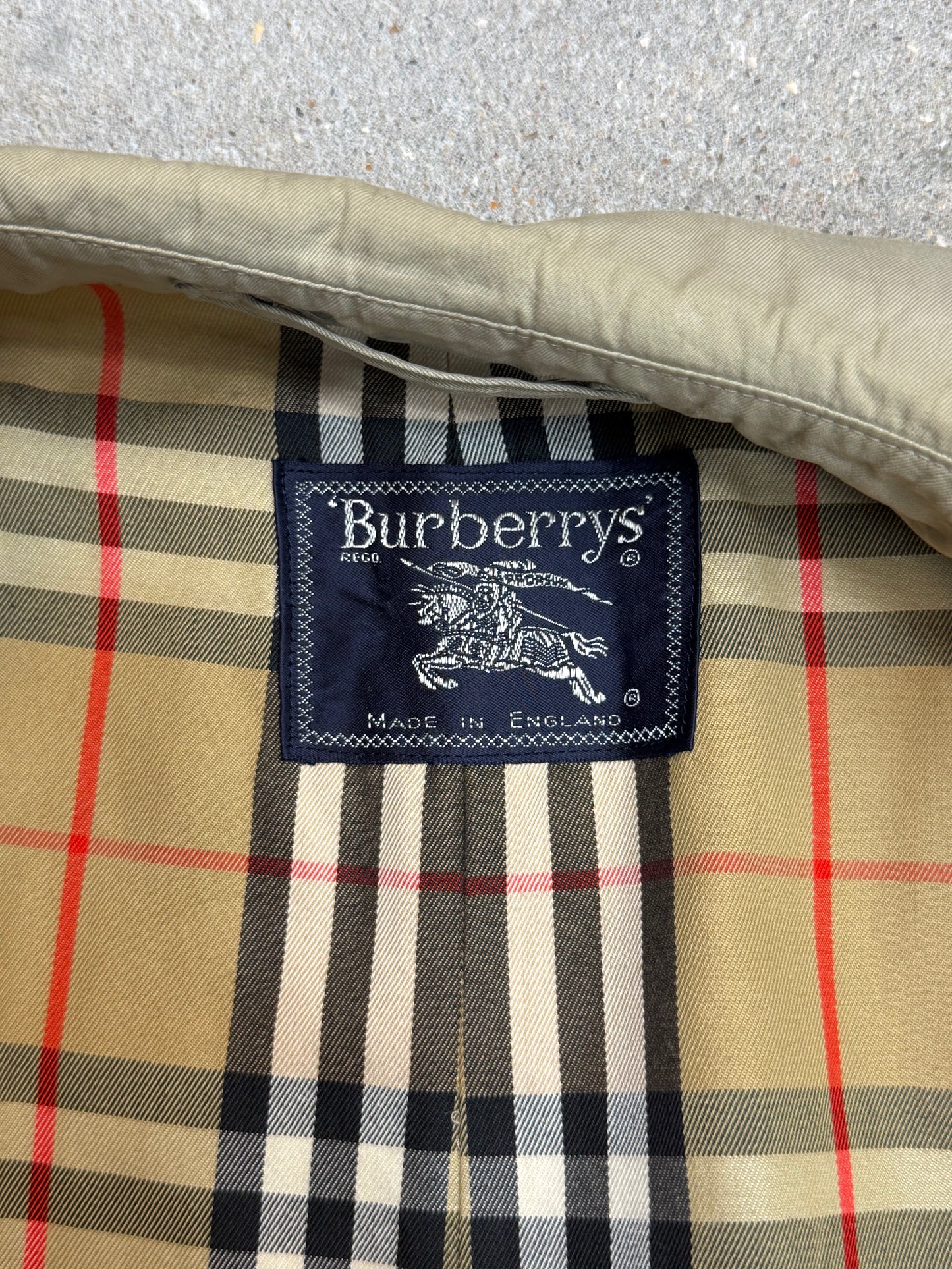 KHAKI VINTAGE BURBERRY MANTEL (Mittel)