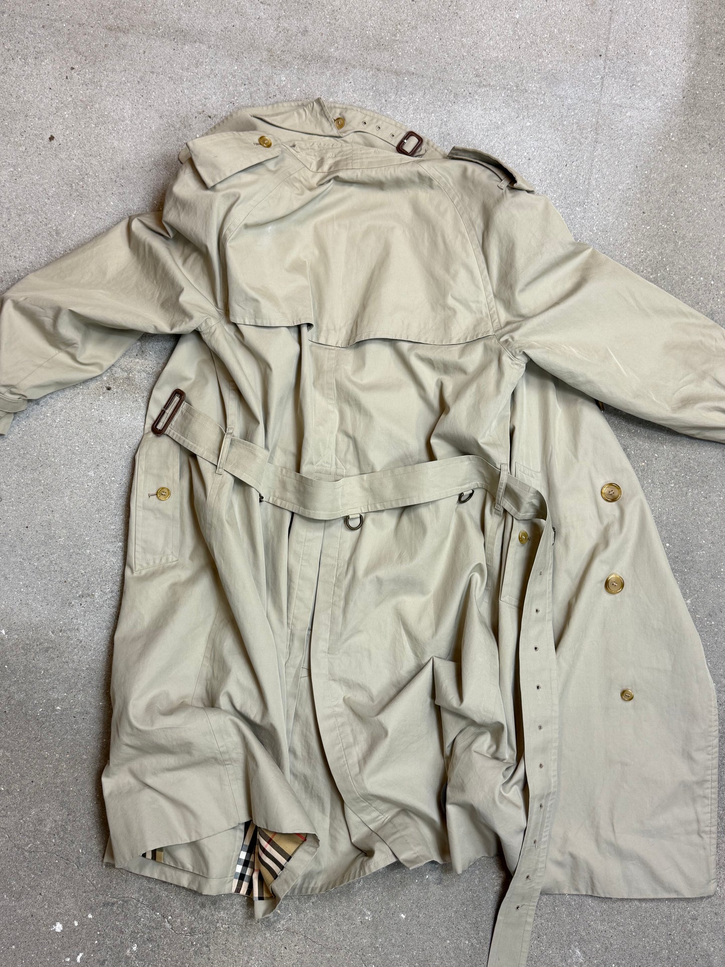 KHAKI VINTAGE BURBERRY MANTEL (Mittel)