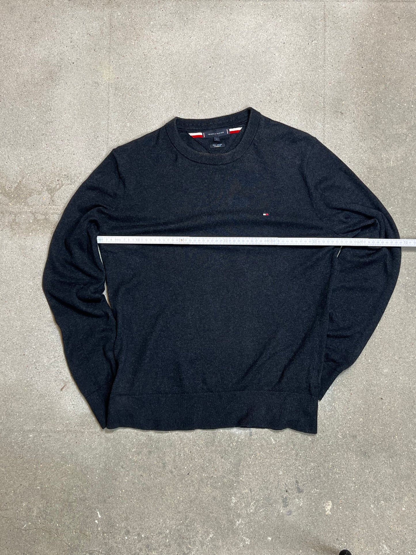 DK GREY VINTAGE TOMMY HILFIGER CASHMERE PIMA COTTON KNIT (LARGE)