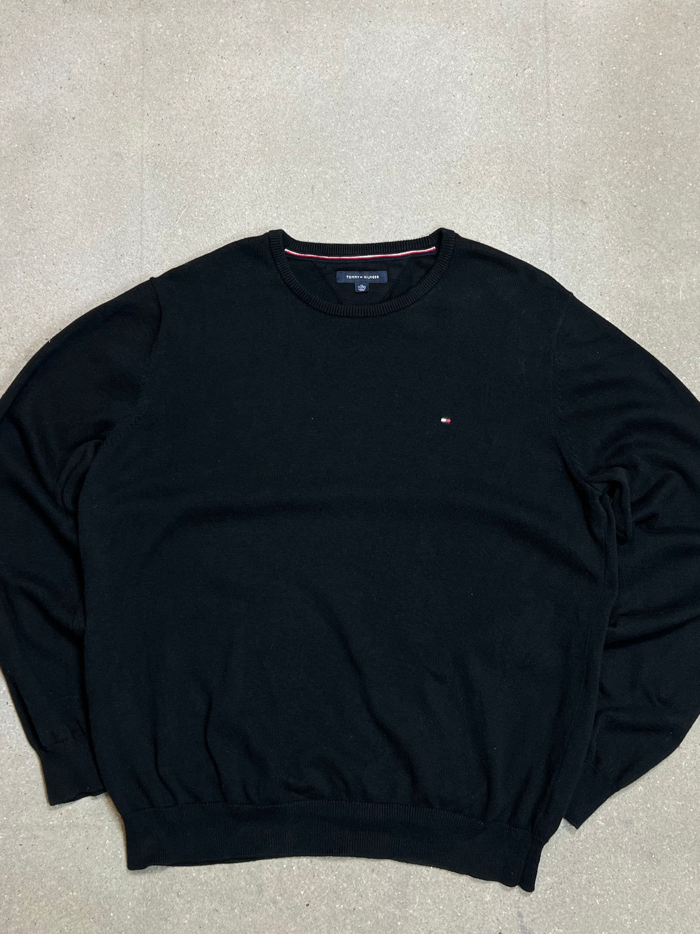 BLACK VINTAGE TOMMY HILFIGER O-NECK COTTON KNIT (XL)