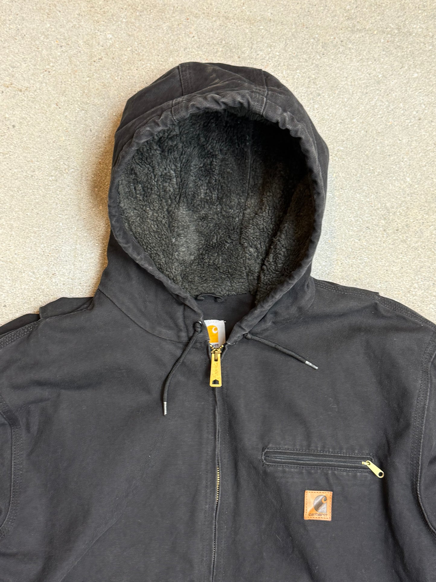 1990s Carhartt J141-BLK Mens Black Sherpa Lined Work Hooded Active Jacket (size XL Regular) Made in Mexico