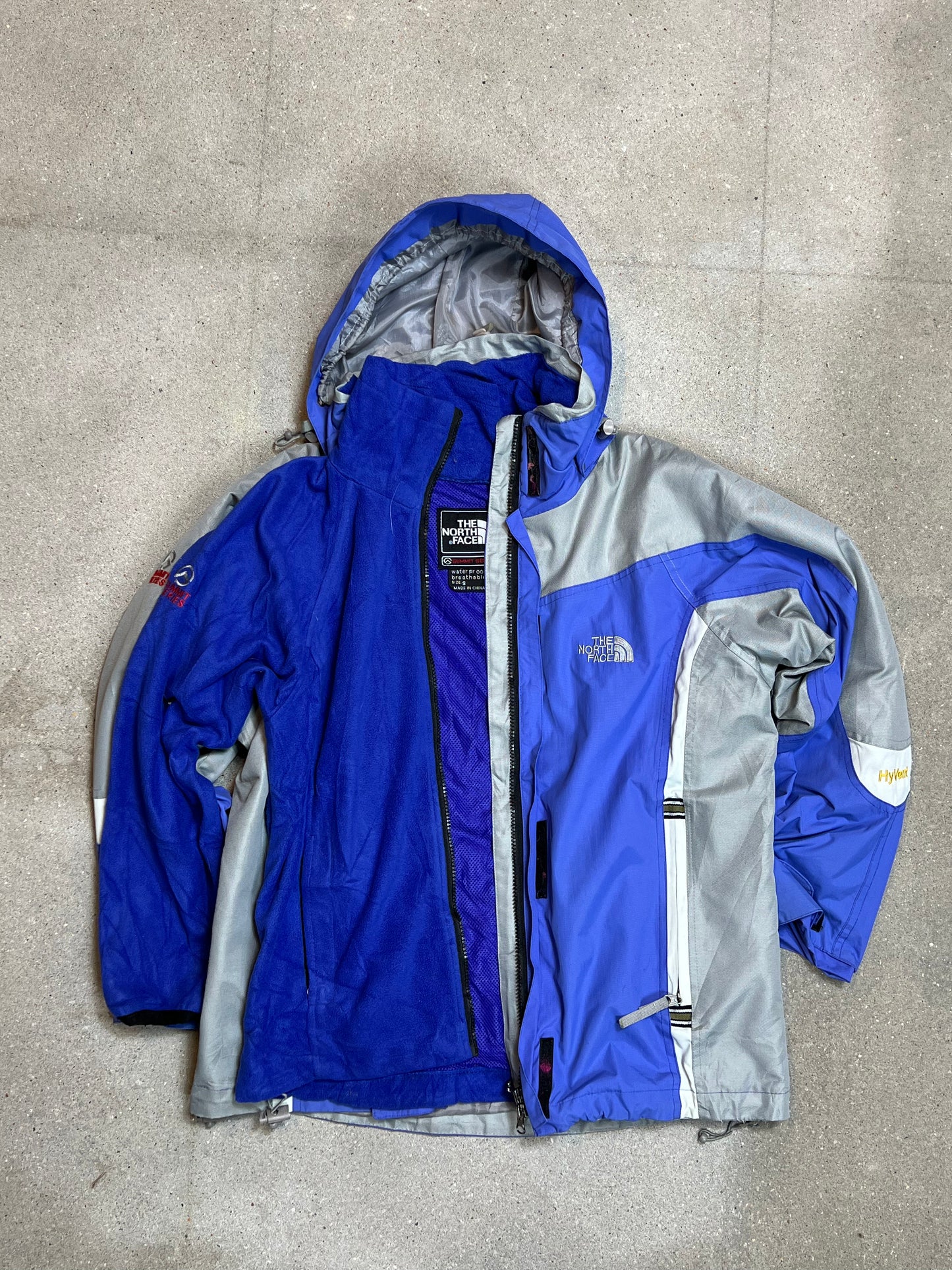GREY BLUE LILA THE NORTH FACE 2-in-1 HYVENT SUMMIT SERIES JACKET (SMALL)