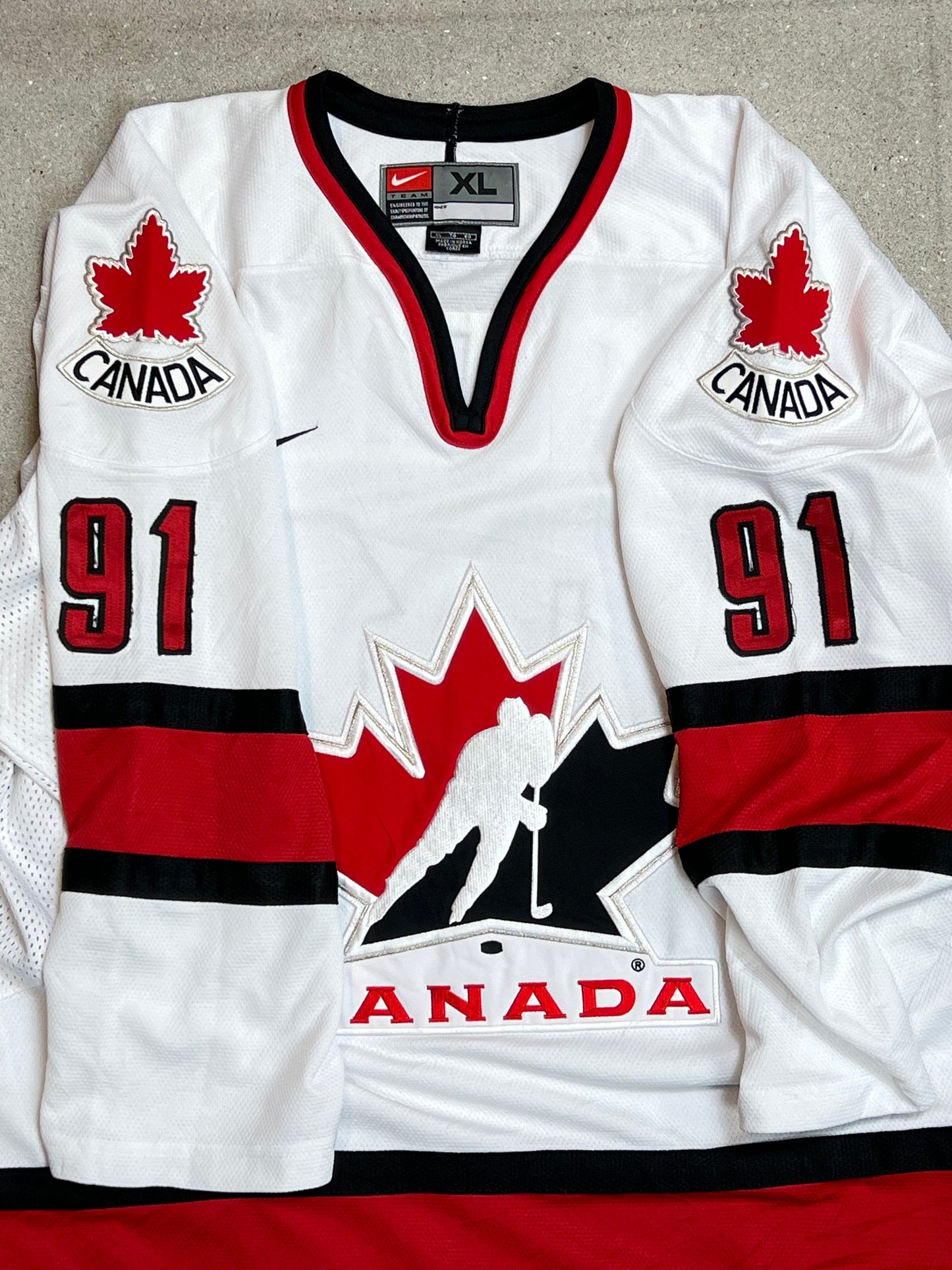 RARE VINTAGE TEAM NIKE x 2002 OLYMPICS TEAM CANDA JOE SAKIC 91 ICE HOCKEY JERSEY (JOE MADE THE GOLD MEDAL GOAL VS USA) (XLARGE)