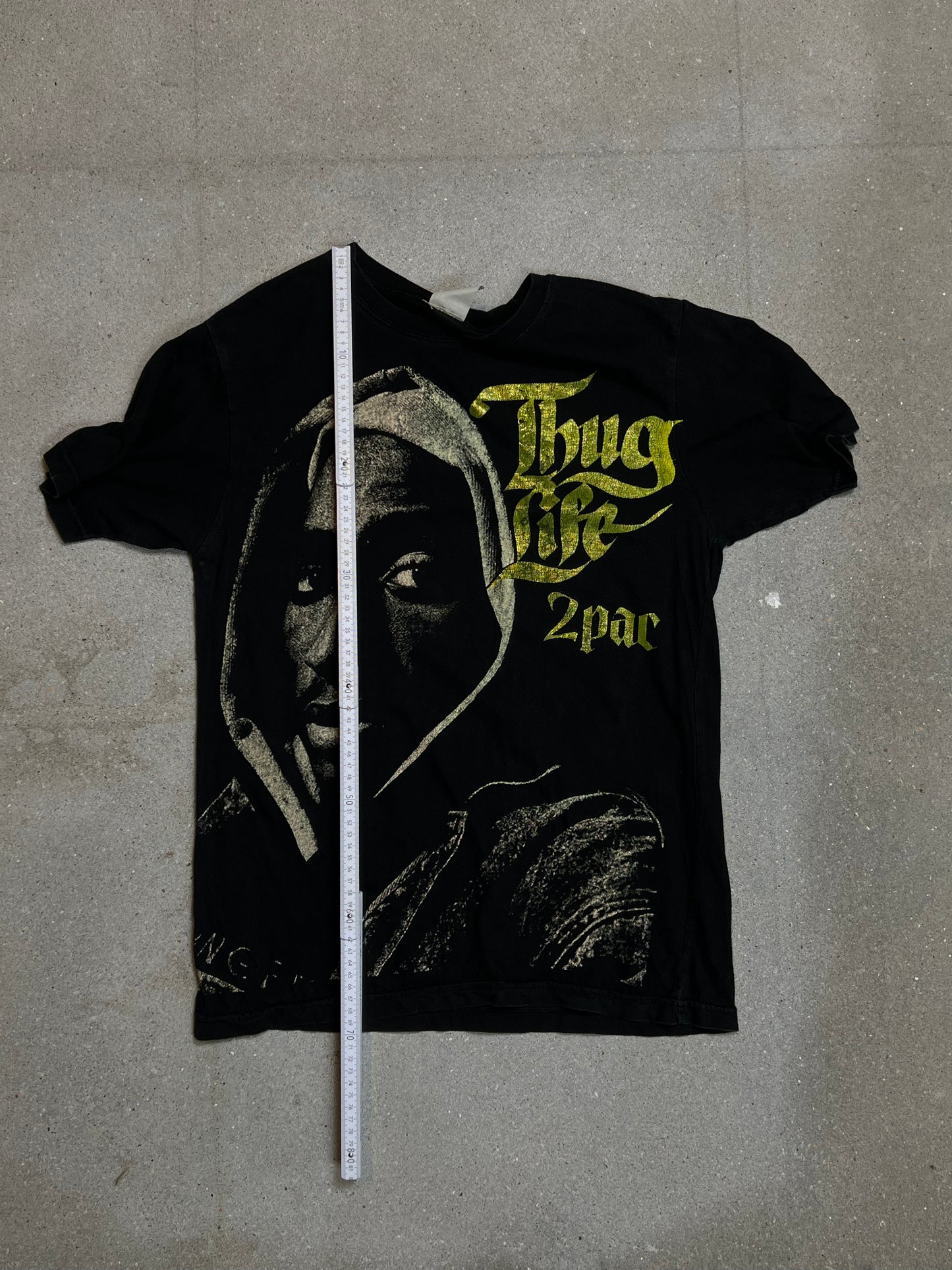 BLACK VINTAGE TUPAC 2PAC THUG LIFE T-SHIRT UNBRANDED ULTEGRA (MEDIUM)