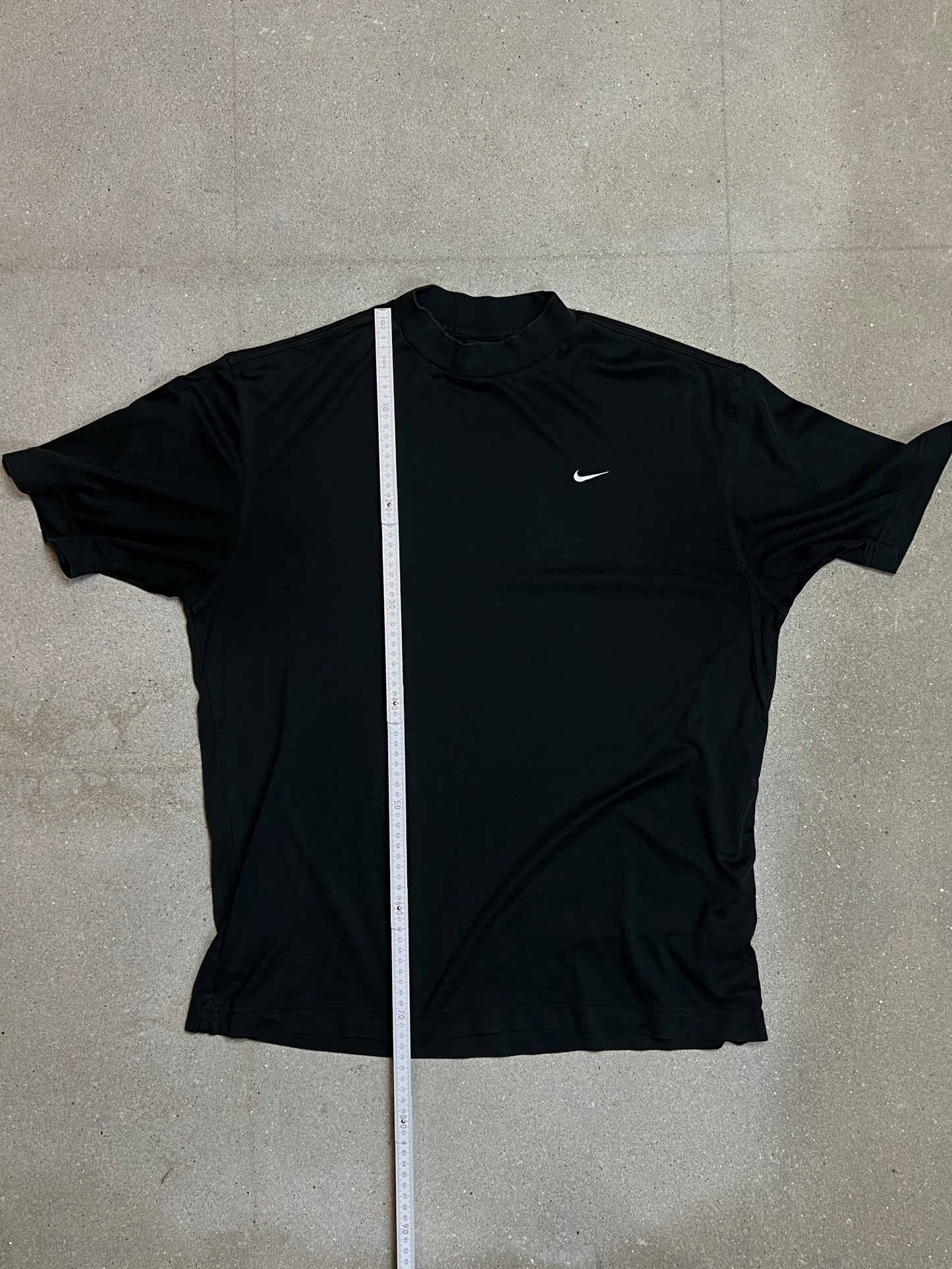 BLACK VINTAGE NIKE GOLF HIGH COLLAR DRI FIT T-SHIRT (LARGE)