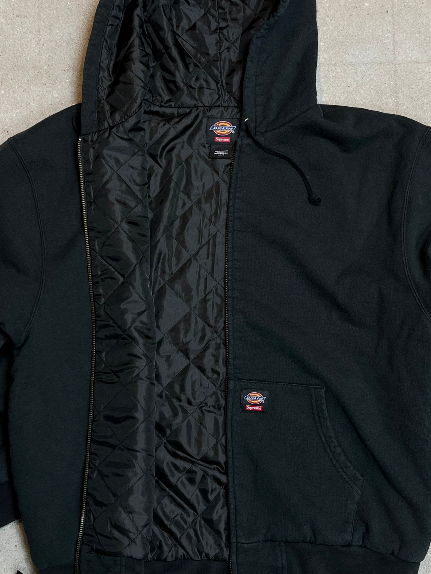 WASHED BLACK SUPREME ® x DICKIES ® QUILTED LINED ZIP UP HOODED SWEATSHIRT HEAVYWEIGHT (LARGE)