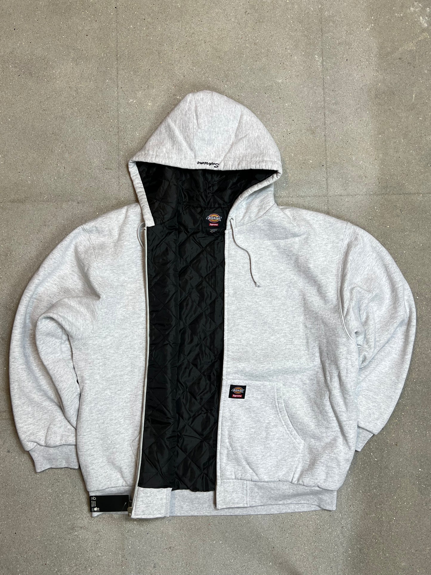 ASH GREY SUPREME ® x DICKIES ® QUILTED LINED ZIP UP HOODED SWEATSHIRT HEAVYWEIGHT (XLARGE)