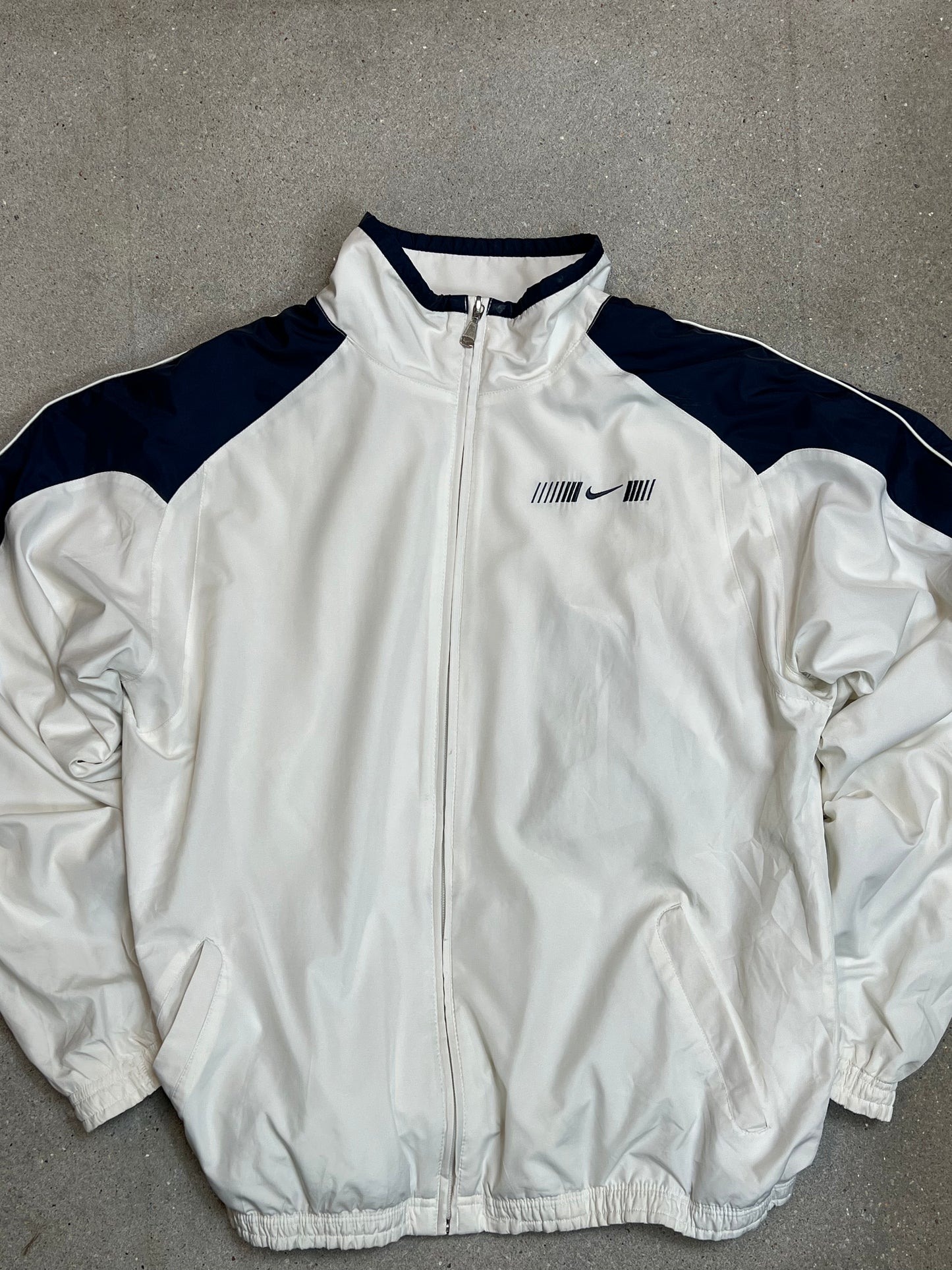 White Créme Vintage Y2K Nike 2000s Track Jacket Windstopper (Large)