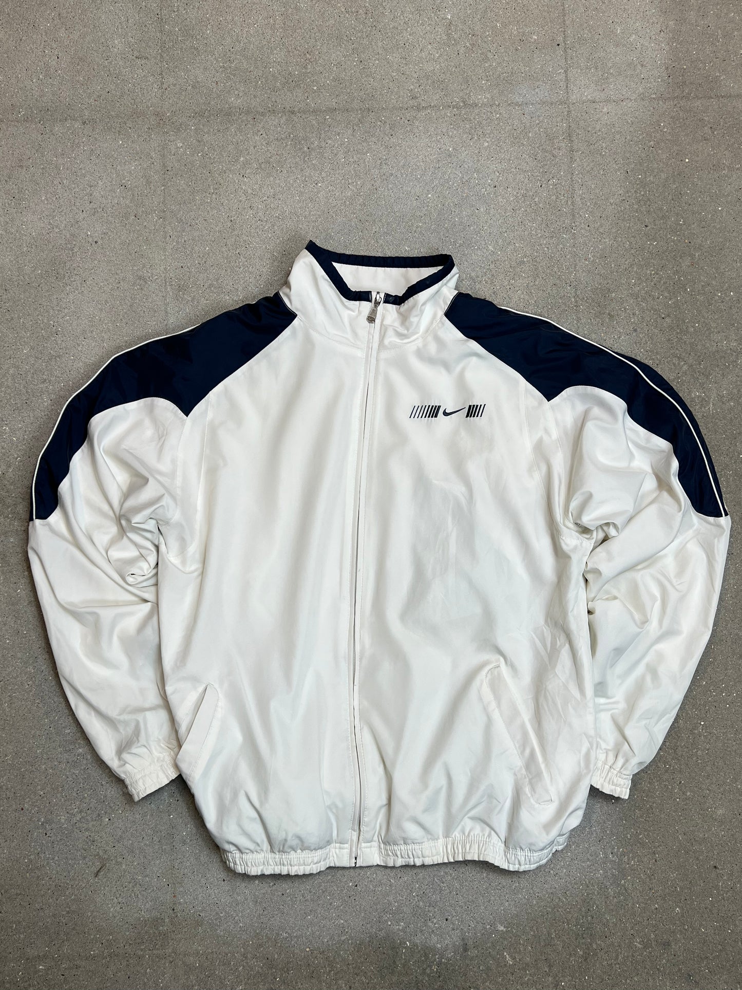 White Créme Vintage Y2K Nike 2000s Track Jacket Windstopper (Large)