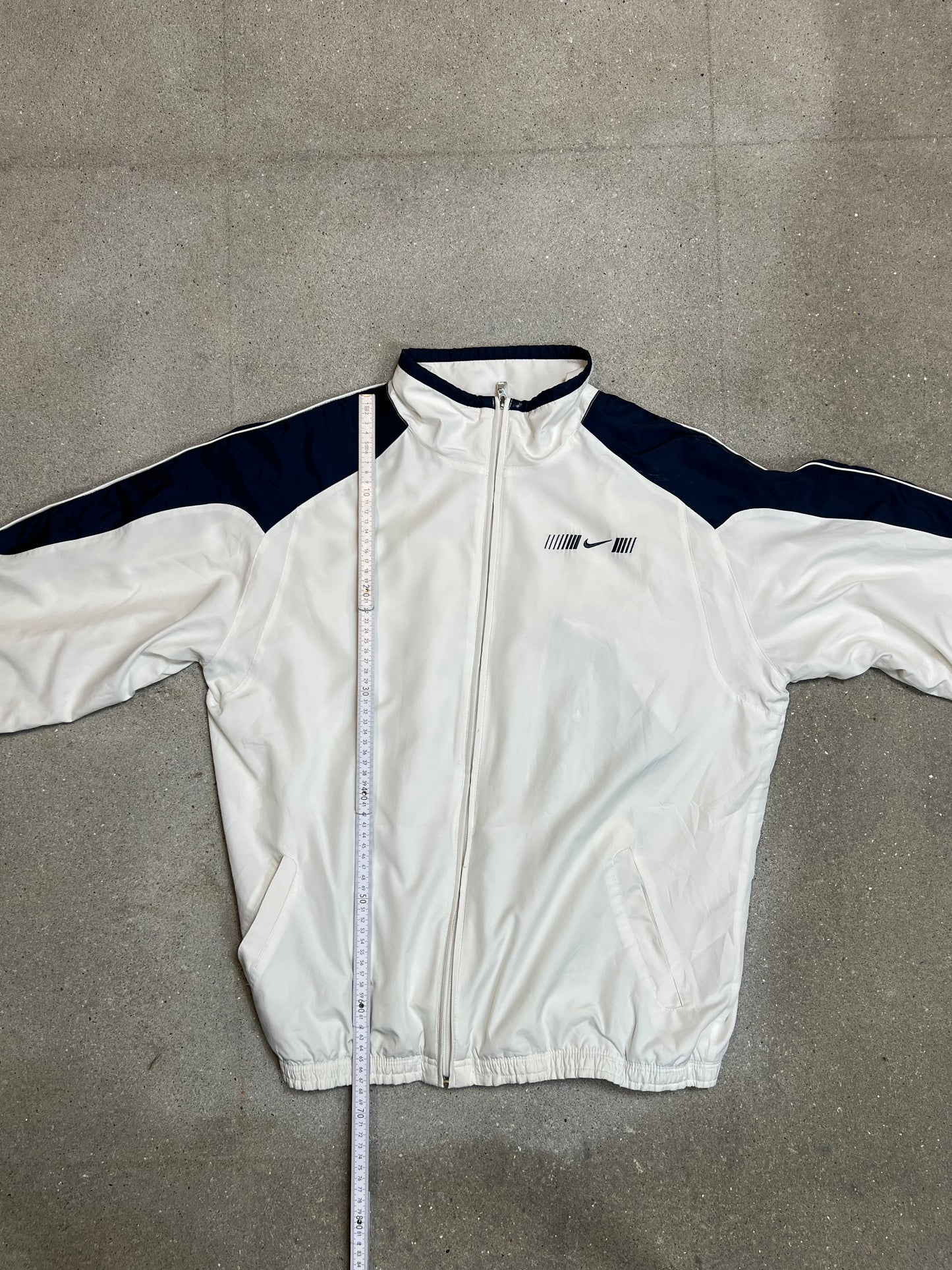 White Créme Vintage Y2K Nike 2000s Track Jacket Windstopper (Large)