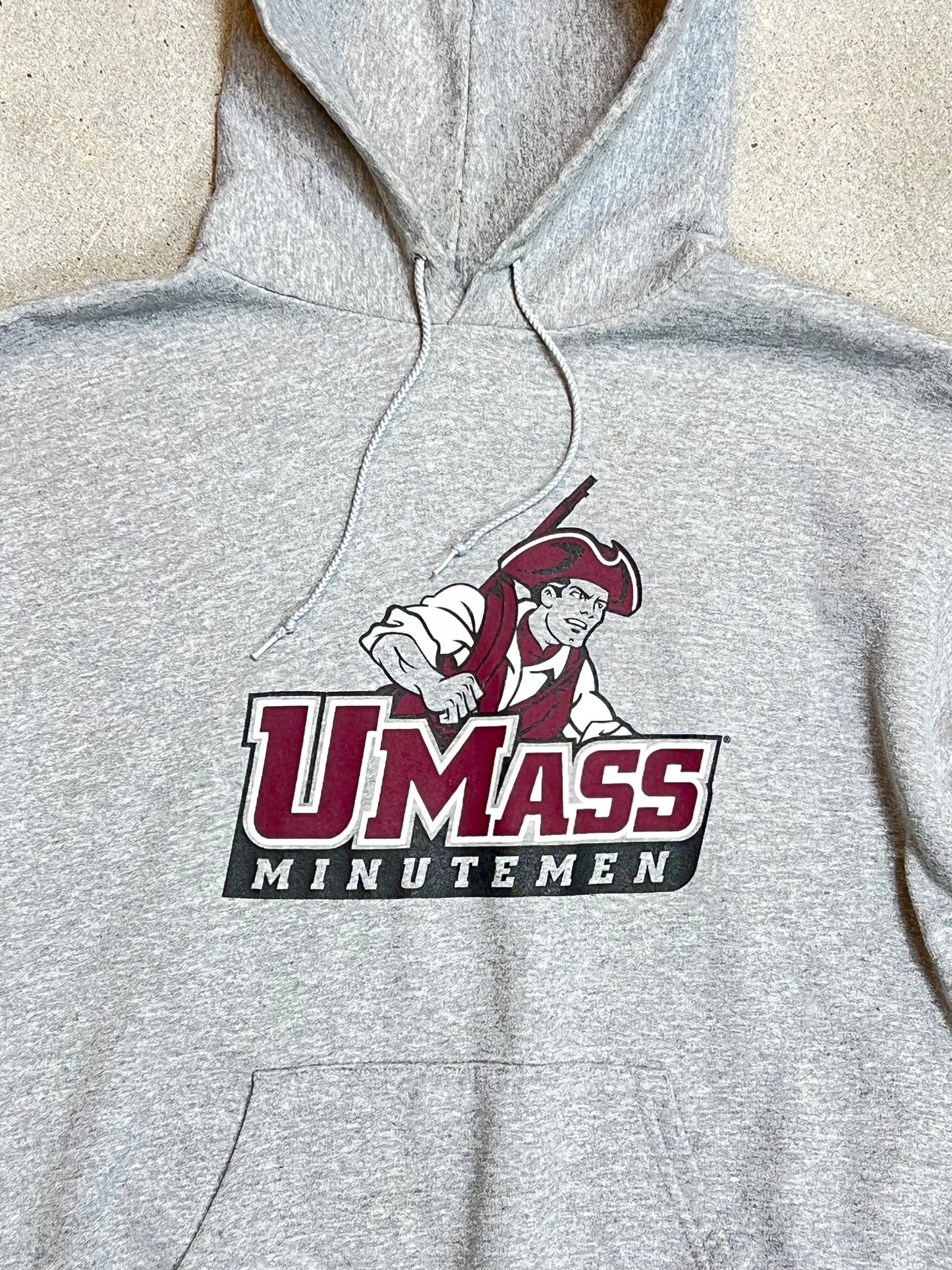 Massachusetts Umass Minutemen American football Varsity Hoodie (Large)