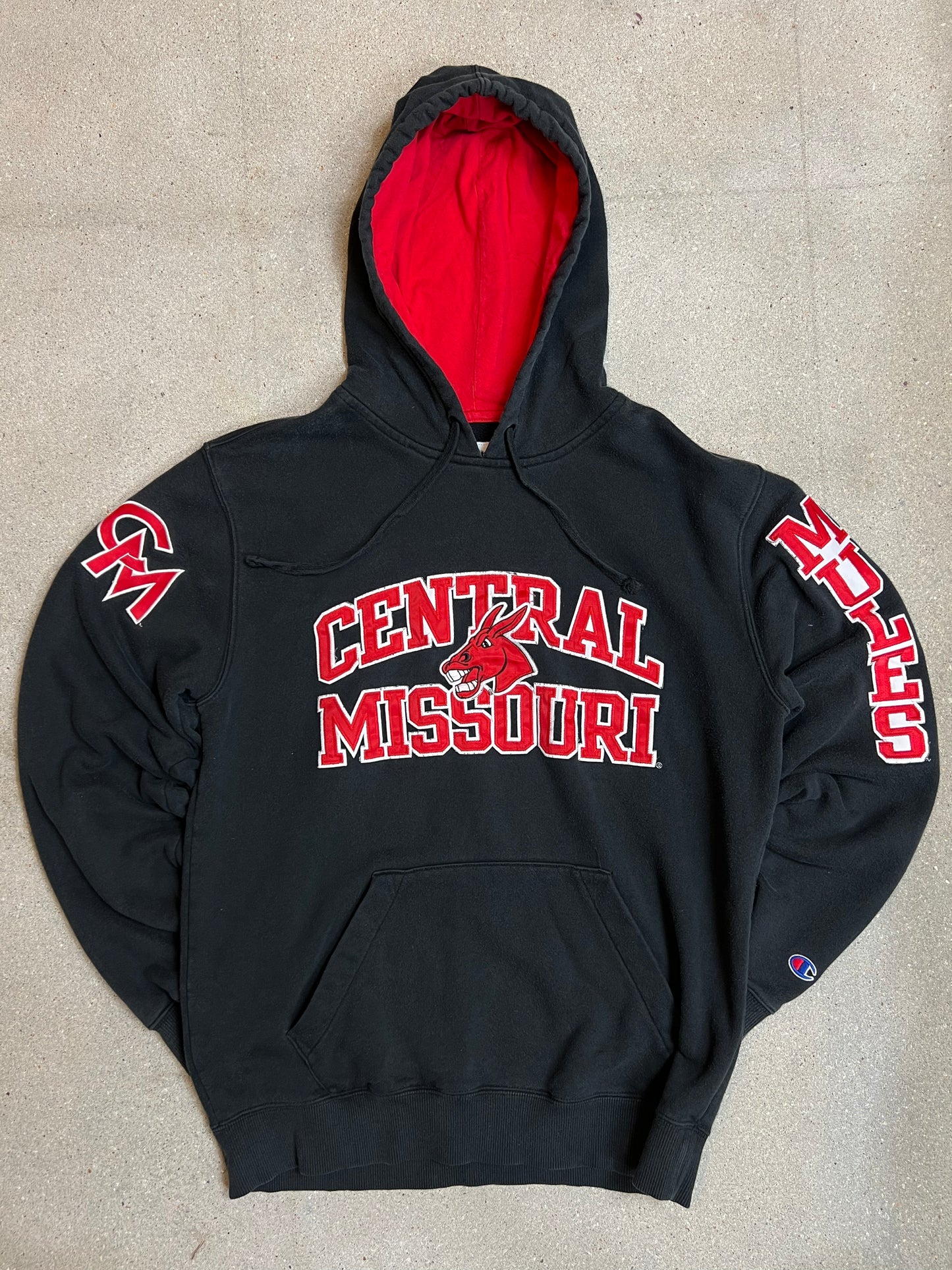 VERBLISSTER SCHWARZER VINTAGE NIKE „CENTER SWOOSH“ UNIVERSITY HOODIE (S)