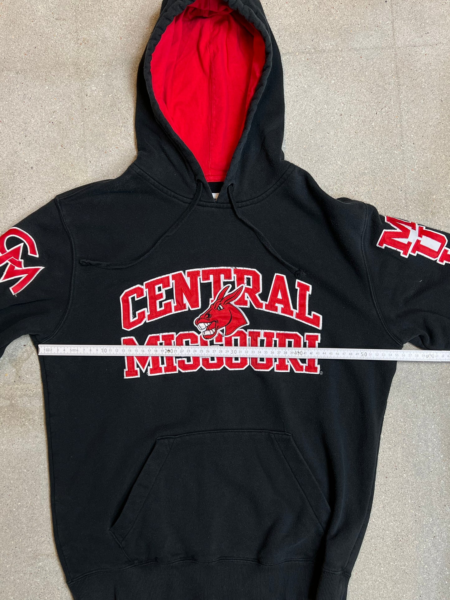 VERBLISSTER SCHWARZER VINTAGE NIKE „CENTER SWOOSH“ UNIVERSITY HOODIE (S)