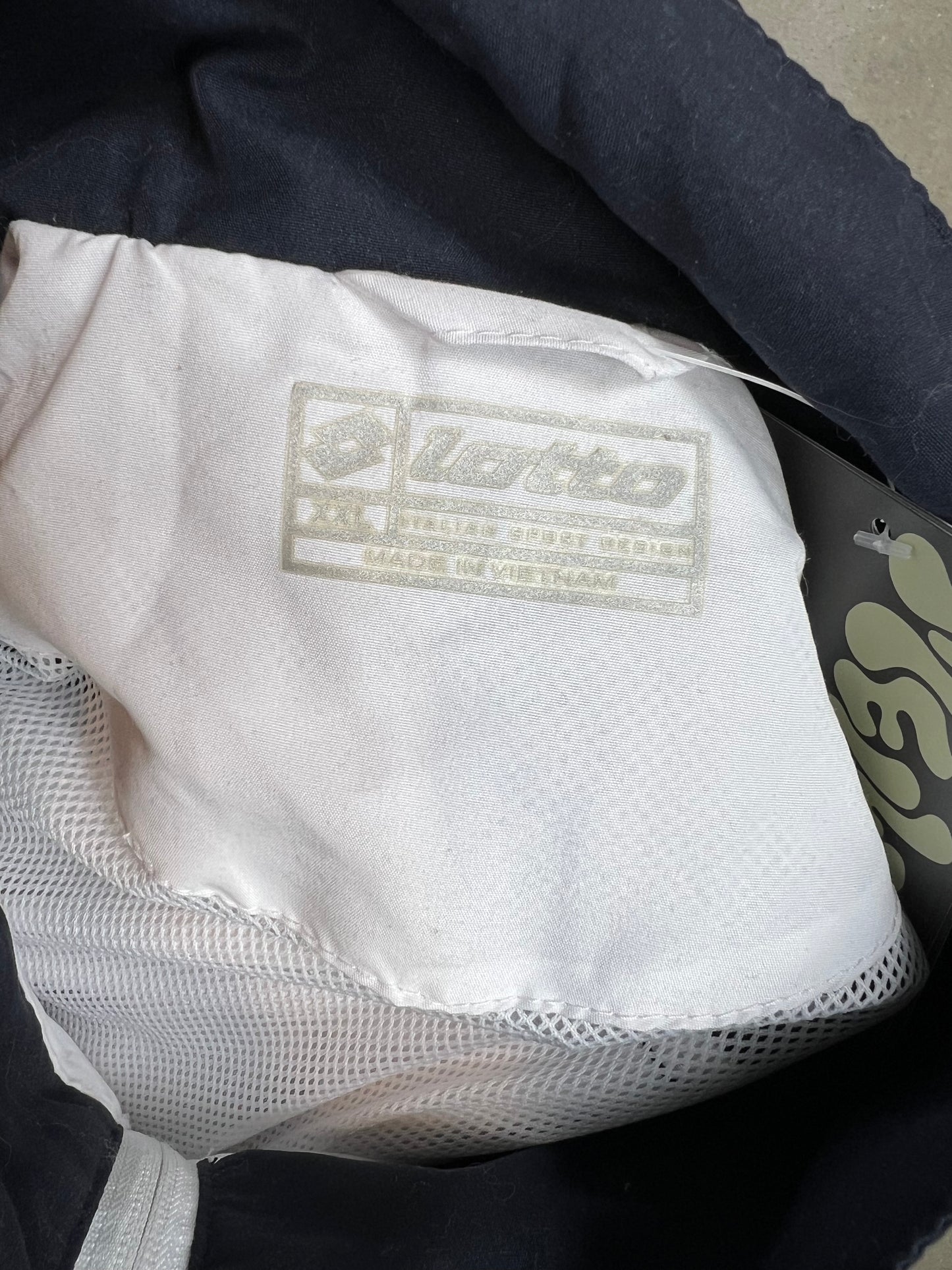 Black White Vintage LOTTO Zip Track Jacket (XXL)