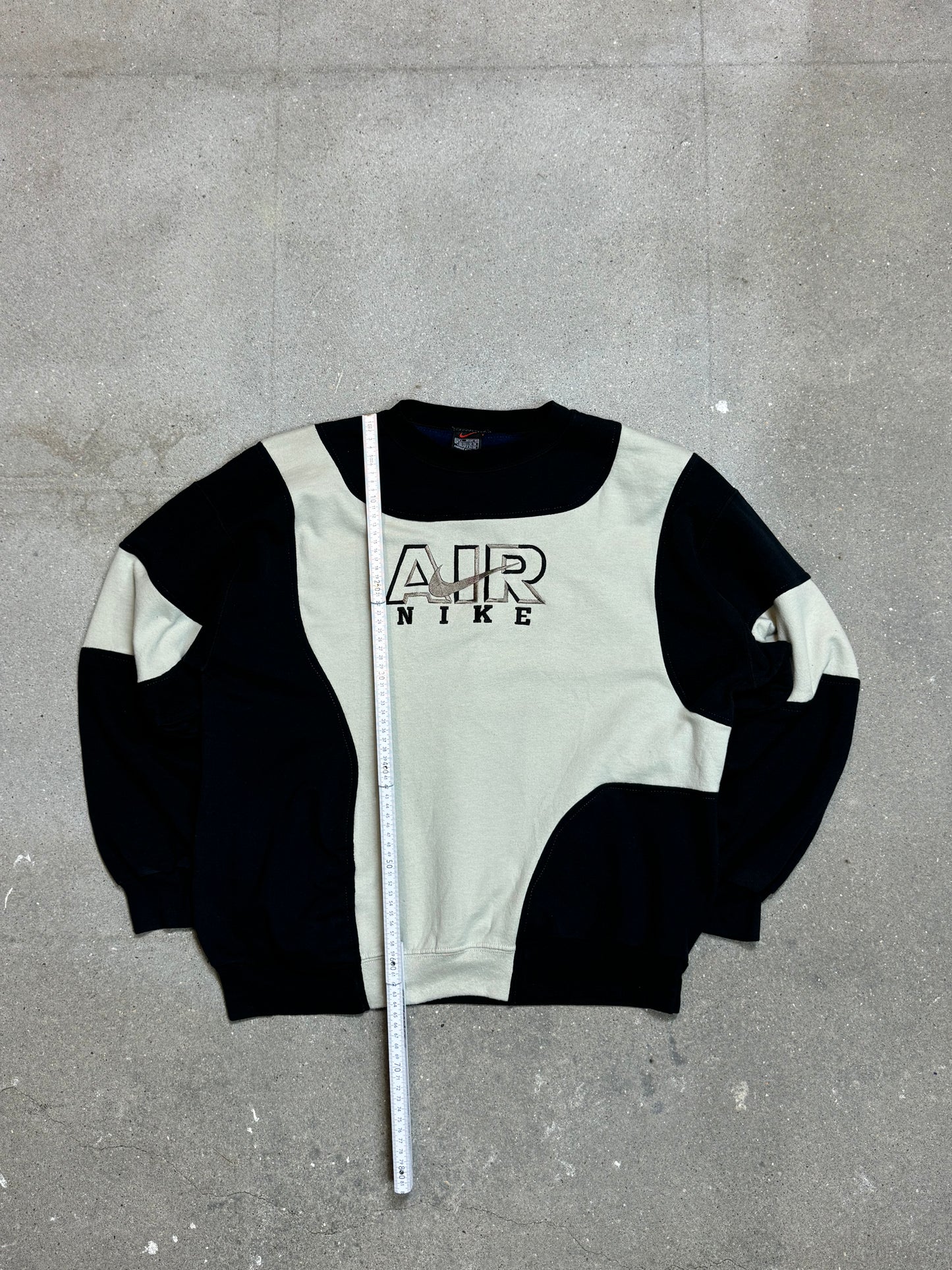 NIKE AIR LOGO RENEWED UPCYCLED SWEATSHIRT (LARGE)