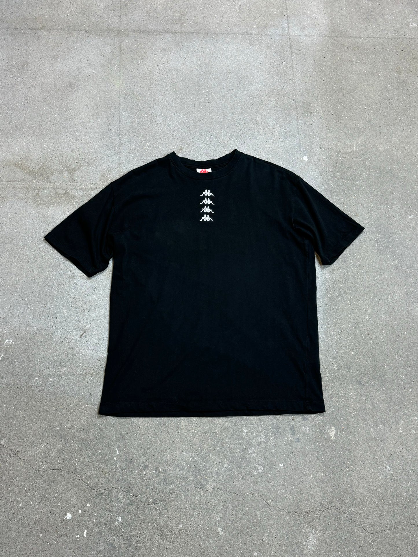 BLACK VINTAGE KAPPA T-SHIRT (MEDIUM)