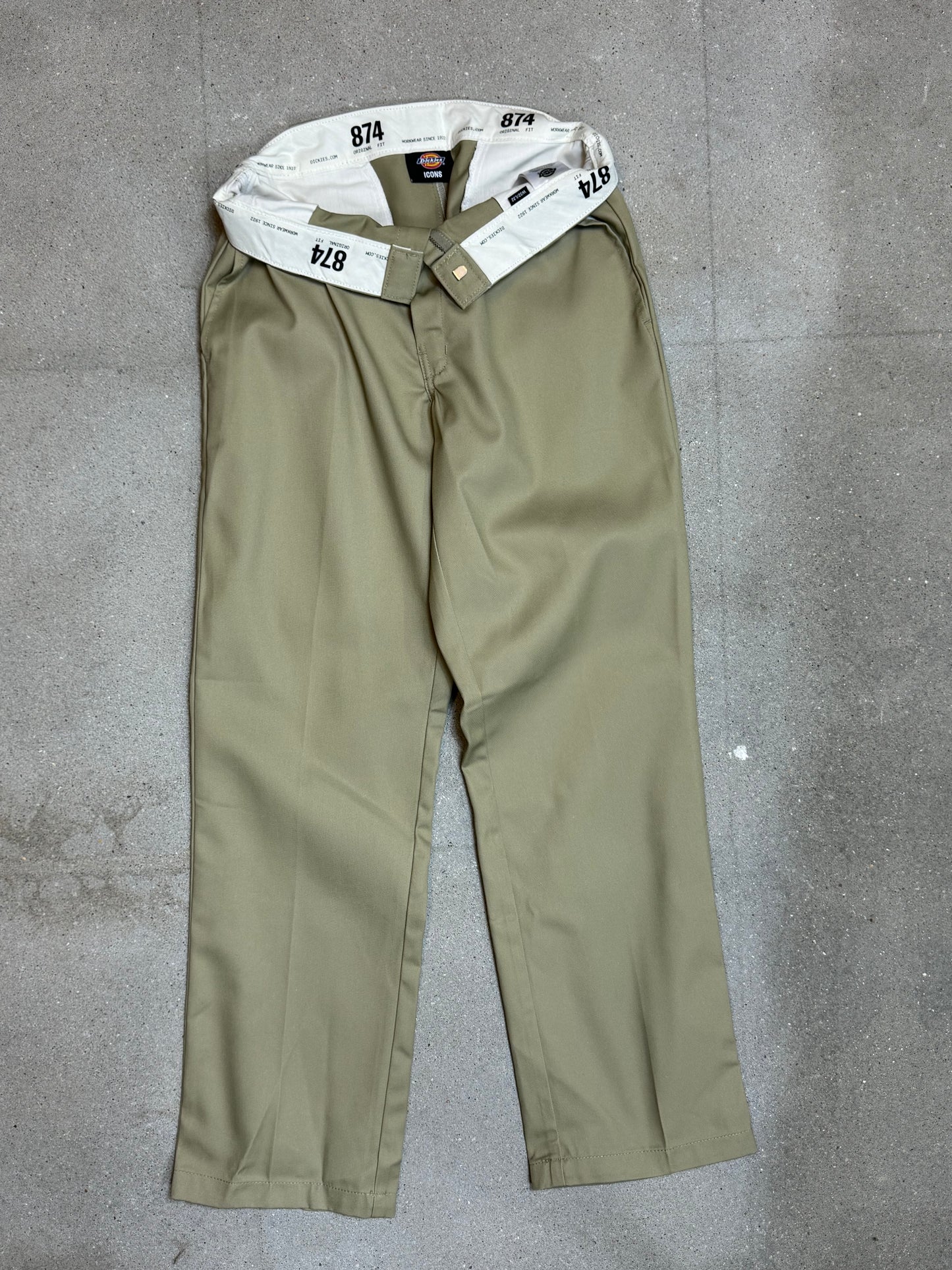 Beige Dickies 874 pants (W32"L32")