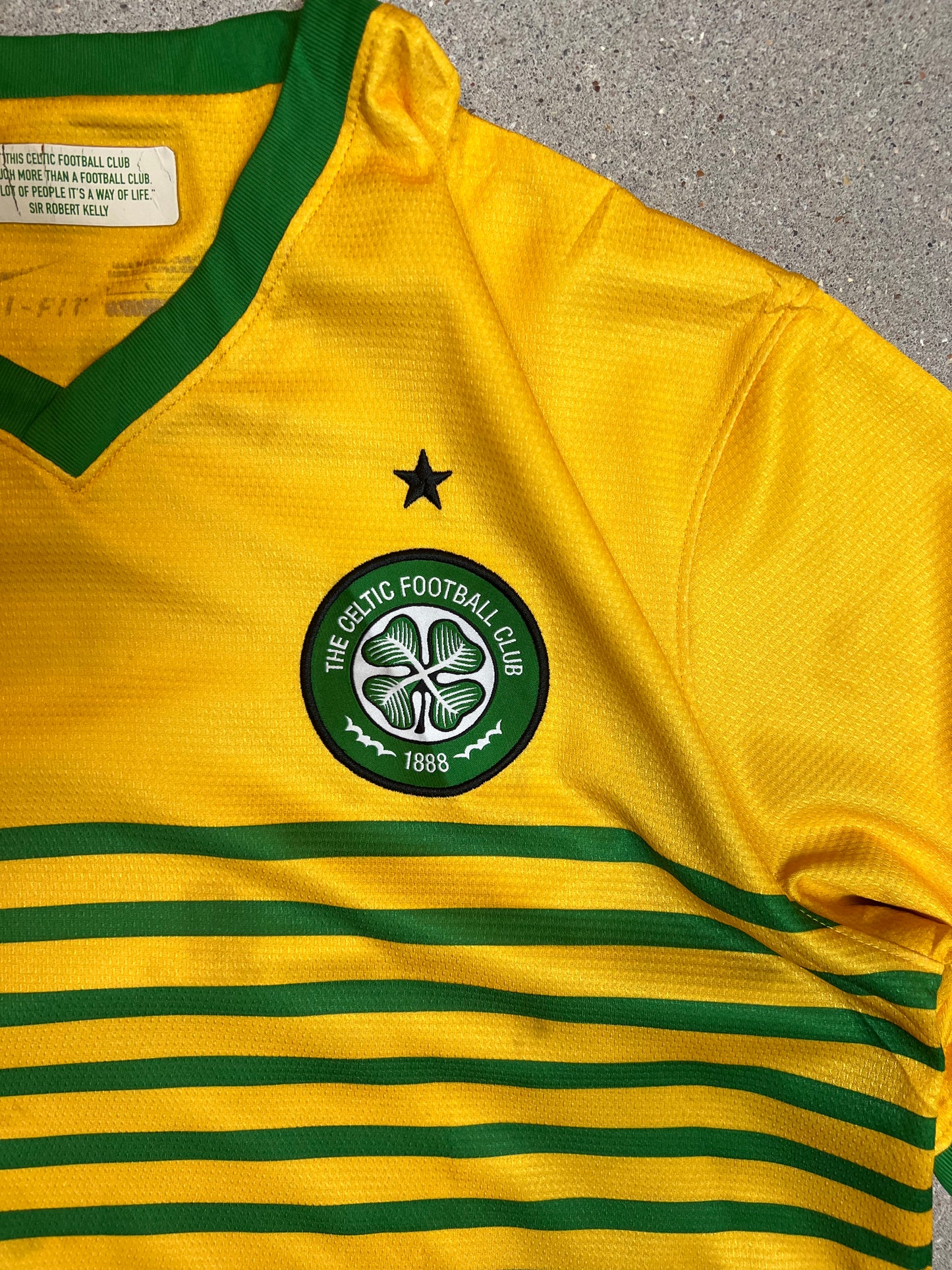 NIKE x THE CELTIC FOOTBALL CLUB 2023-14 AWAY SHIRT SPONSORLESS BLANK BACK (MEDIUM)
