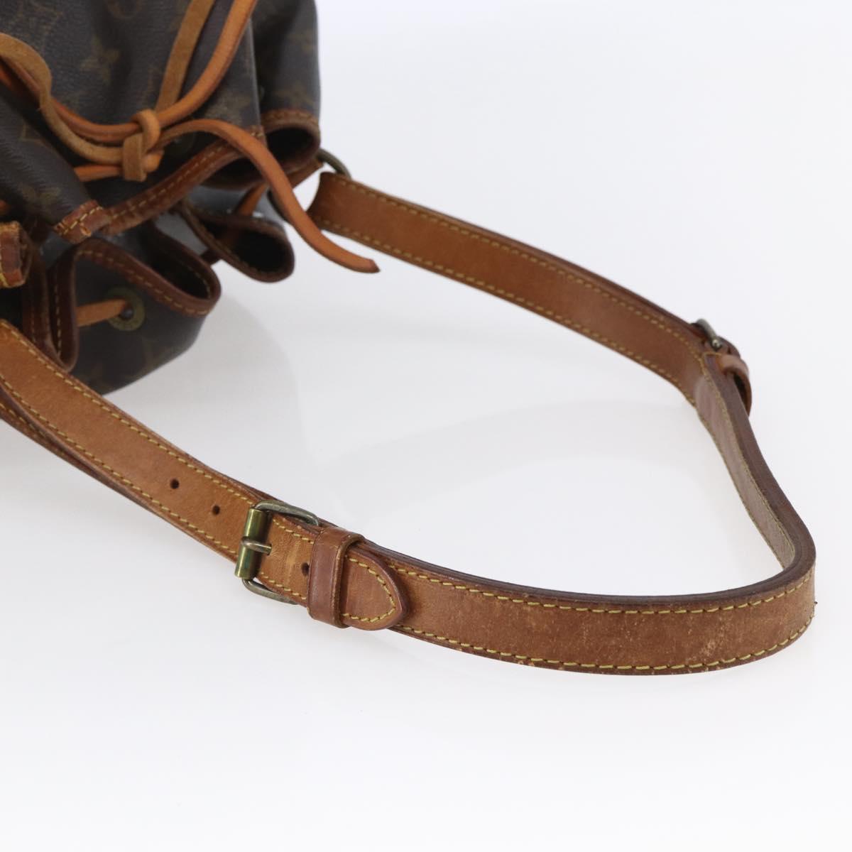LOUIS VUITTON Monogramm Petit Noe Umhängetasche