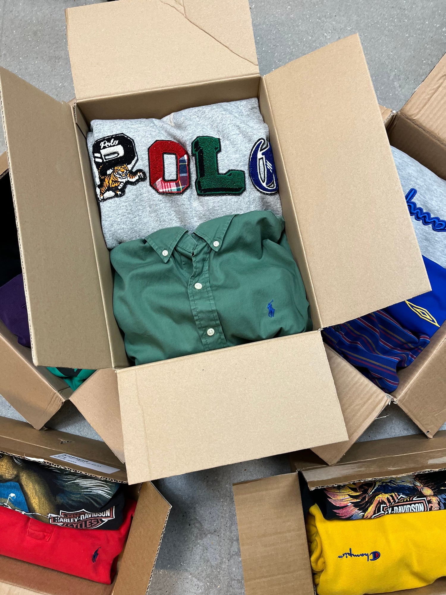 OUTFIT MYSTERYBOX [?]